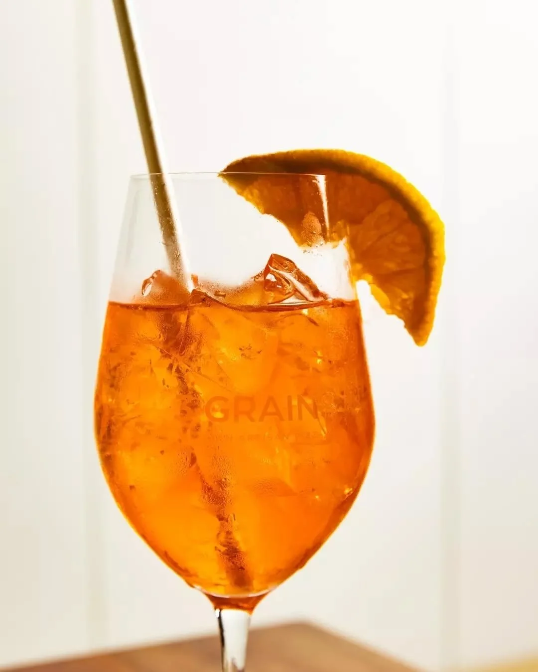 Spritzes and pints for $12 now pouring at 3 GRAINS. Any time, any day, seriously good value. Easy drinking, easy pairing, especially while summer is still hanging around

#3GRAINS #Spritzes #GoodValue