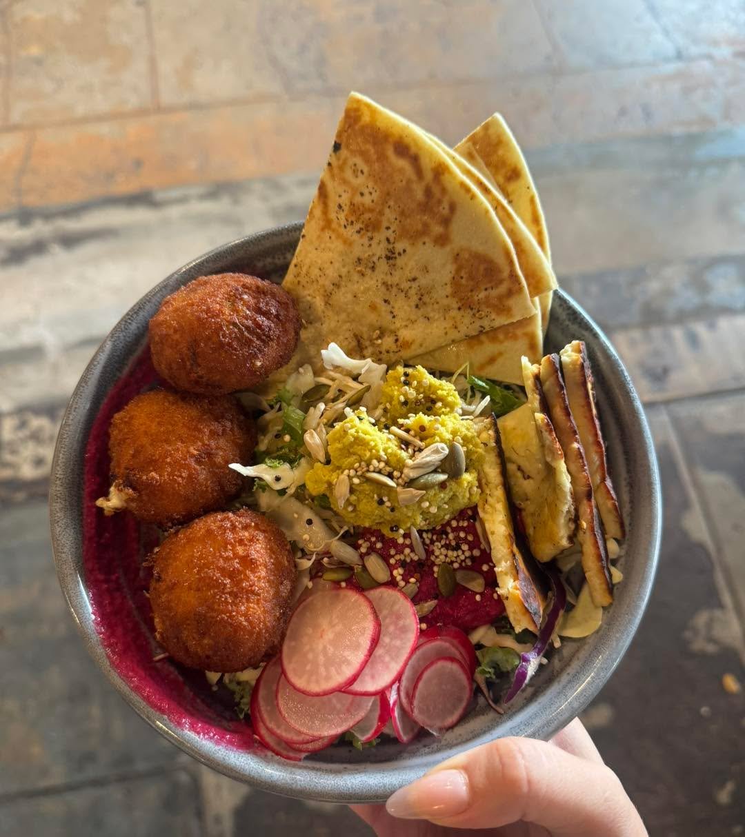 Nourish your soul, the Laneway way 🖤