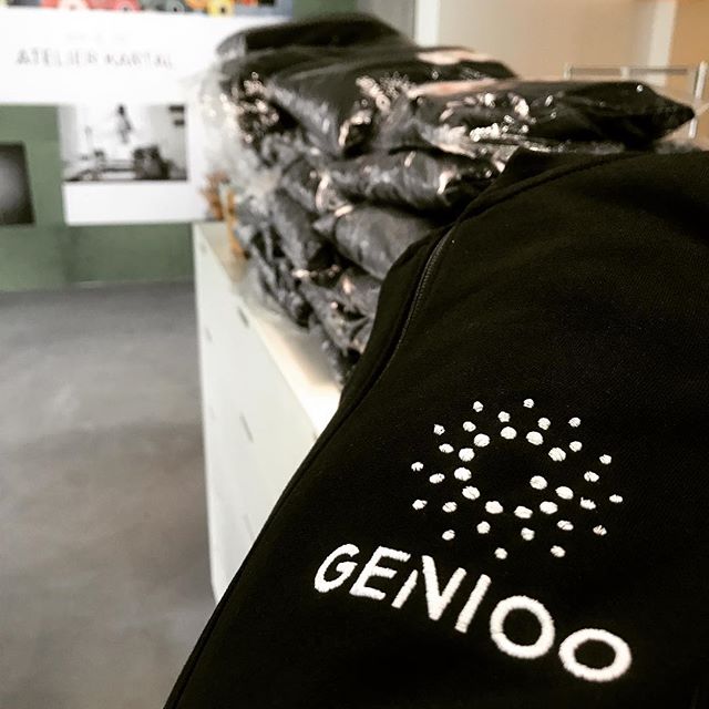 die neuen hoodies bestickt f&uuml;r genioo...
-
#genioo #atelierkartalstickcenter #stickcenter