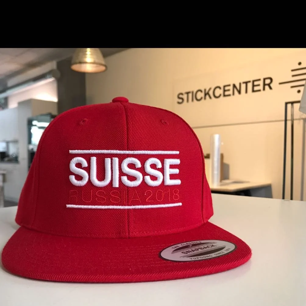hopp #suisse 
bestell auch du dein cap..... kontakt in bio..
-
#embroidery #embroideryart #embroiderydesign #machineembroidery #applique #stitchart #stitching #stitchwork #textilart #textile #atelierkartal #atelierkartalstickcenter #stickcenter #aara