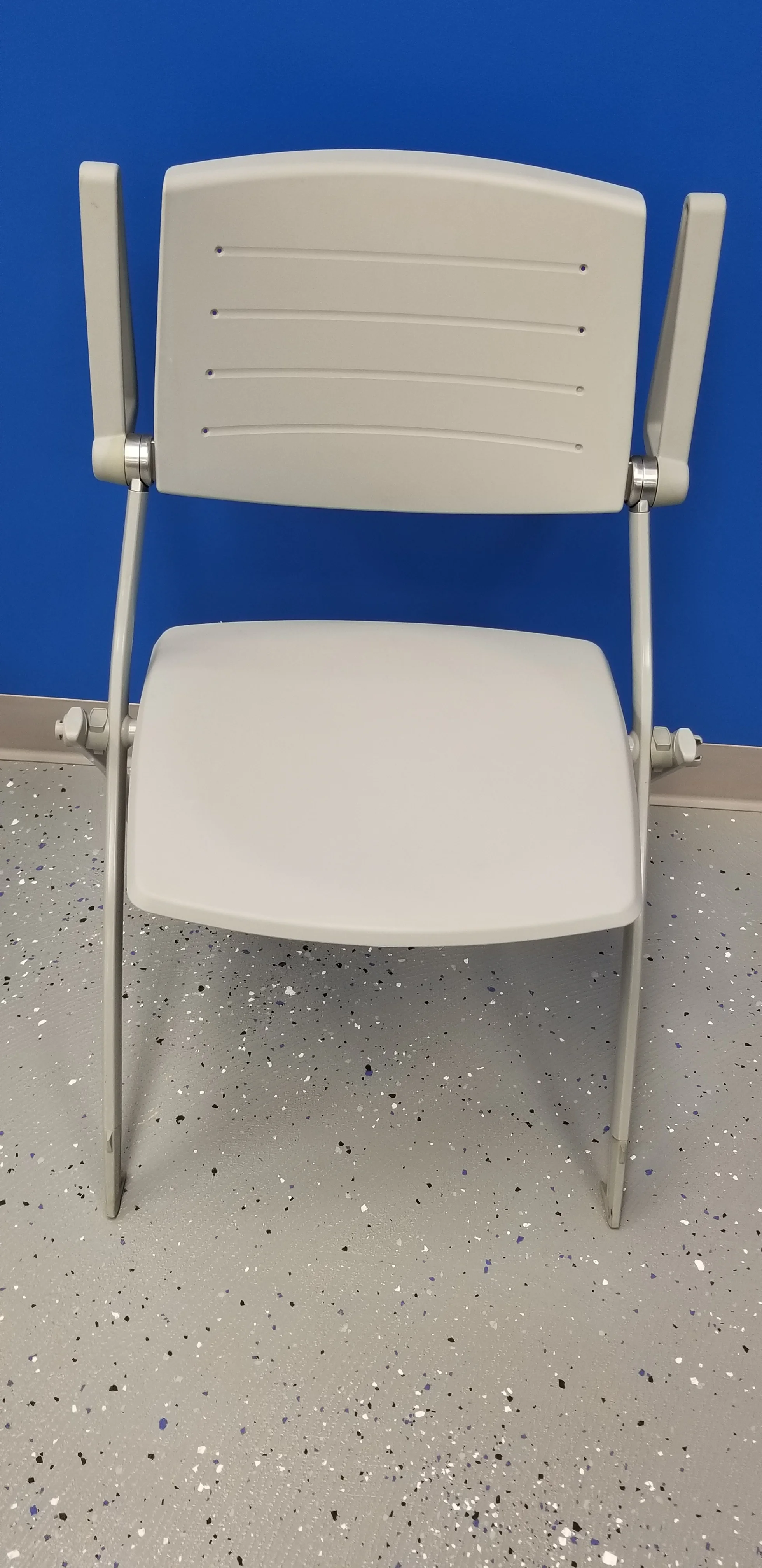 Zero9 Nesting/Stacking Chair