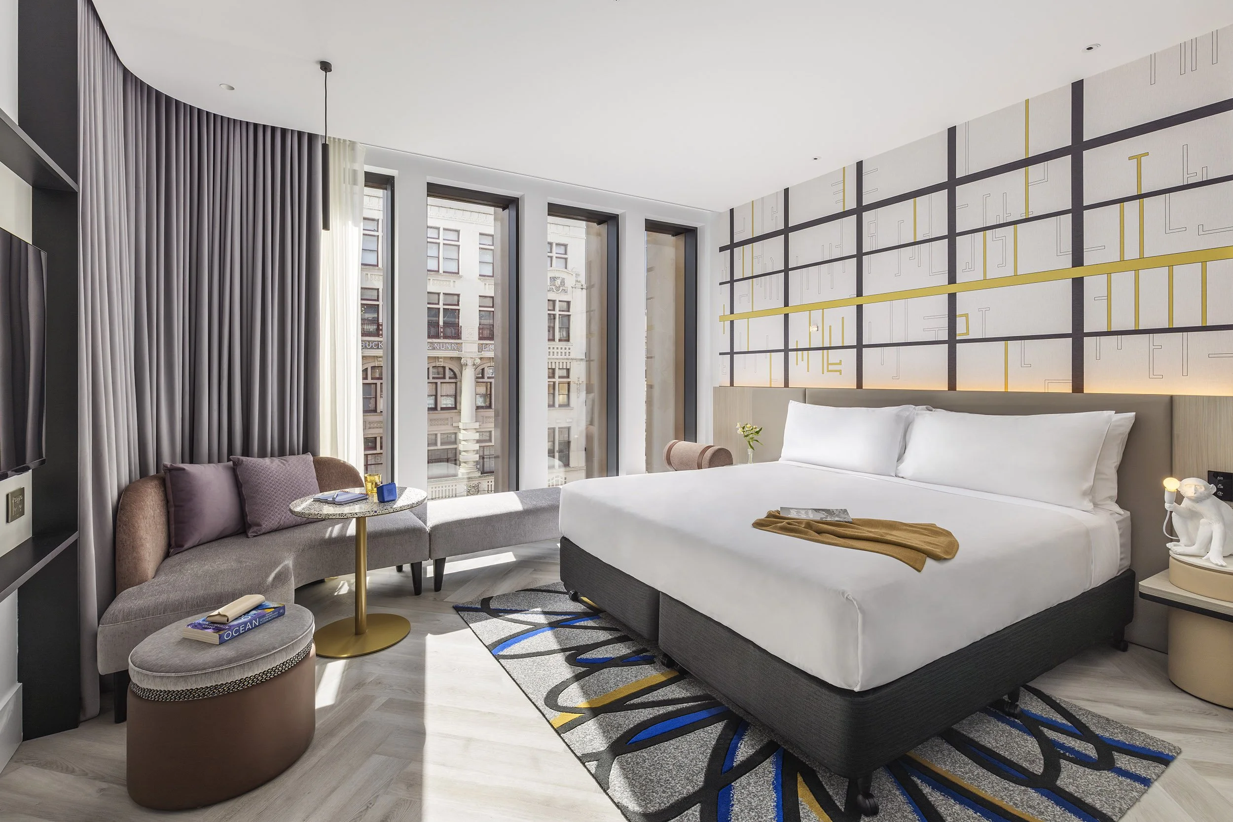 hotel-indigo-melb-littlecollins-king-standard-city-view-rm405-006.jpg