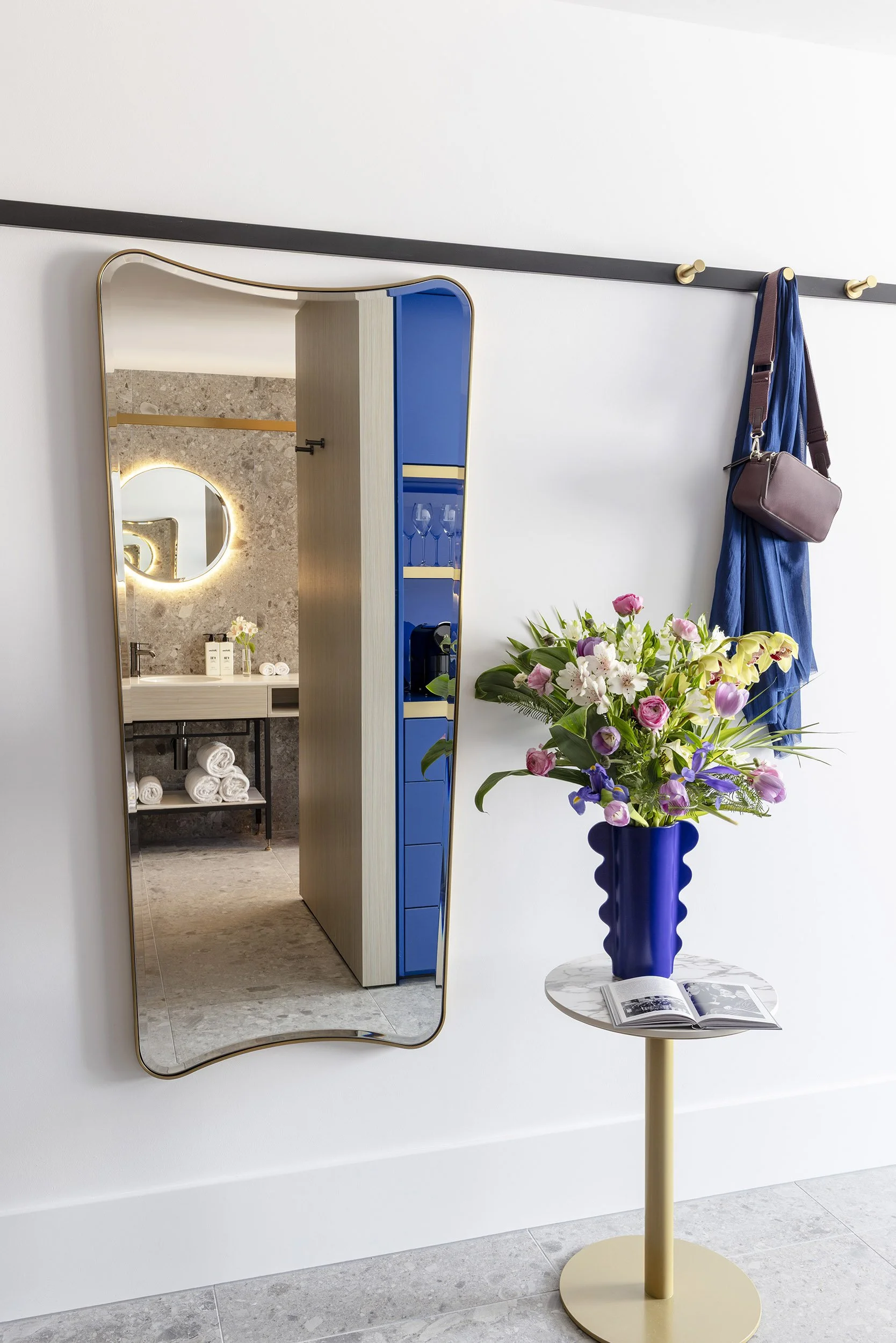 hotel-indigo-melb-littlecollins-king-suite-rm923-008.jpg