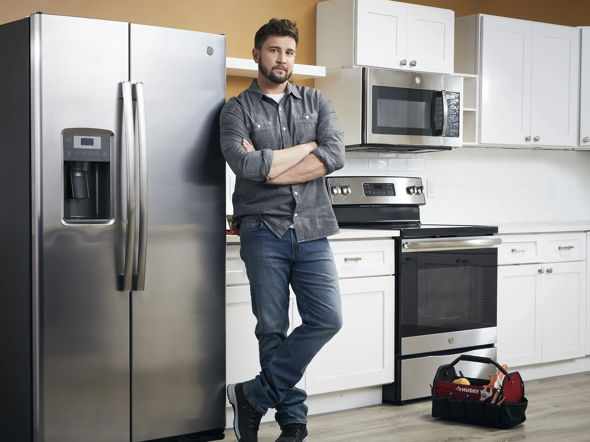 078_2019_ProRemodelThis_Shot_10_Kitchen_Pro_Refridgerator_Stove_017.jpg