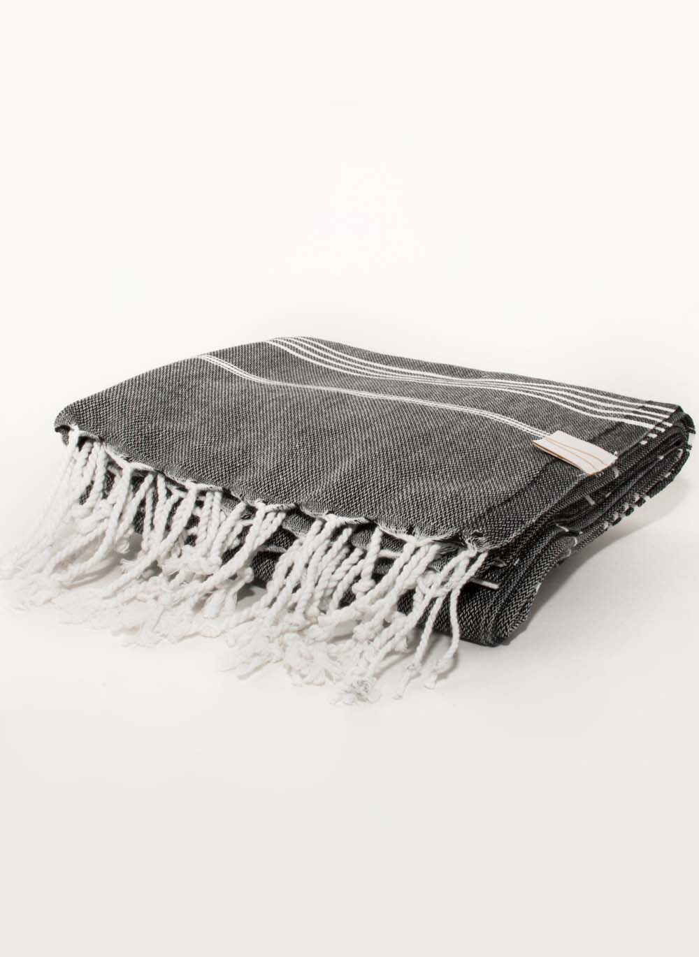 VieHealing_Black_StripedTowel_4814-2.jpg