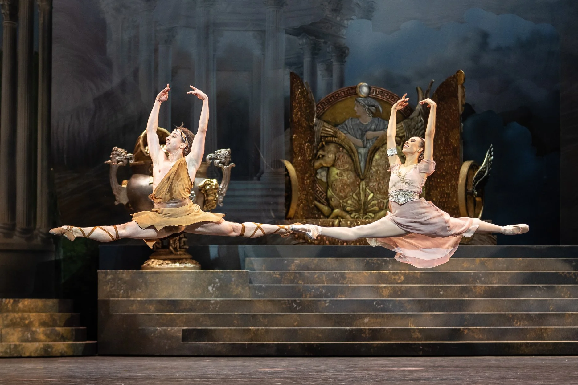 Copyright: Vienna State Ballet / Ashley Taylor