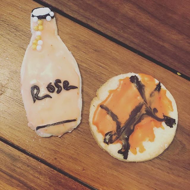 On this cold Sunday, my kids made me cookies of &ldquo;things I love&rdquo; #basketballandrose #theypayattention