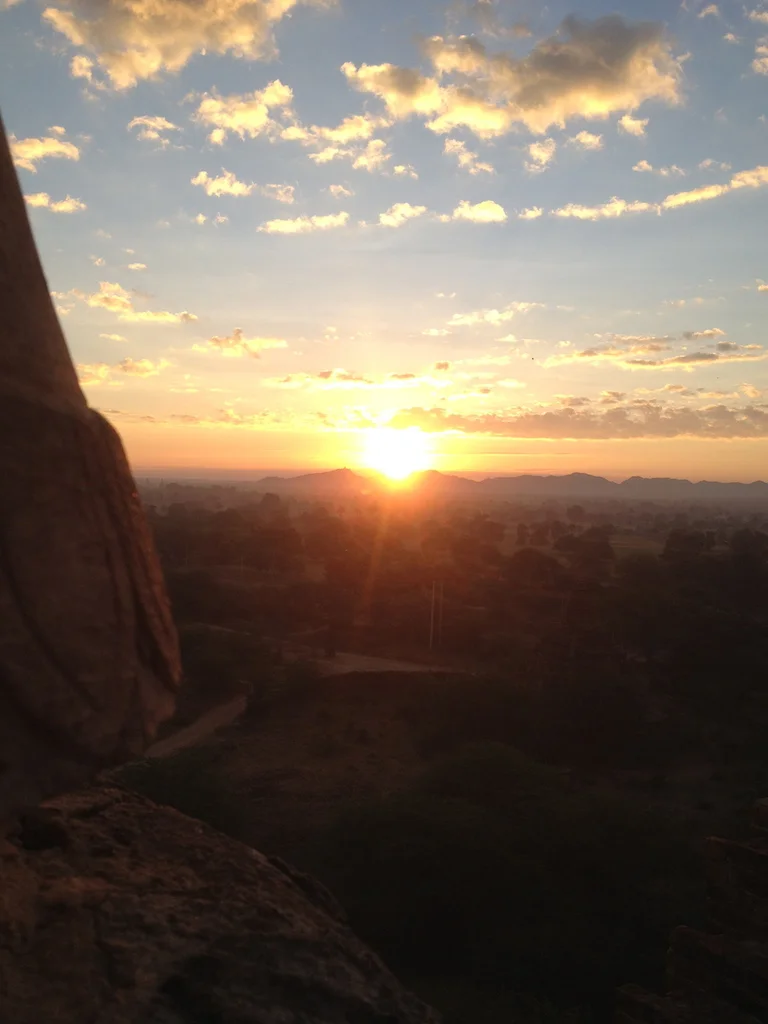 myanmar_bagan_sunset.jpg