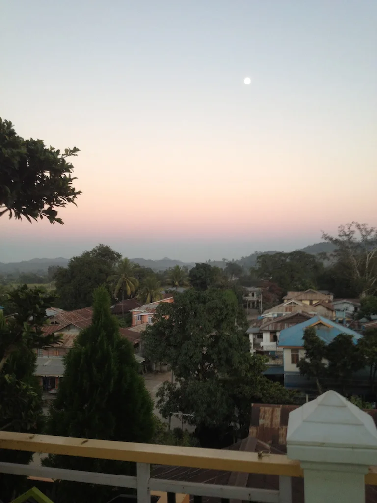 myanmar_hsipaw_lilythehome-terrace.jpg