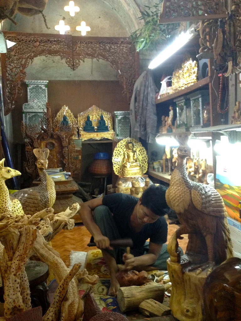 Mahamuni temple sculptors
