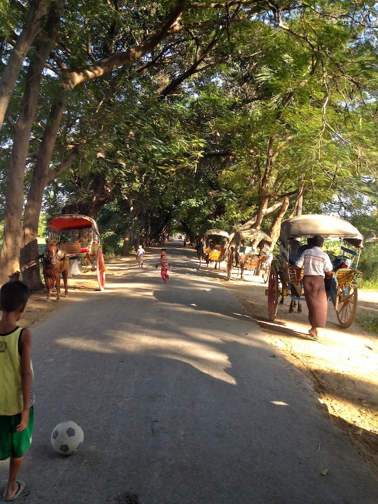 myanmar_mandalay_inwa-temples.jpg