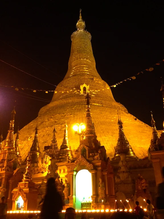myanmar_yangon_shwedagon-golden-stupa.jpg