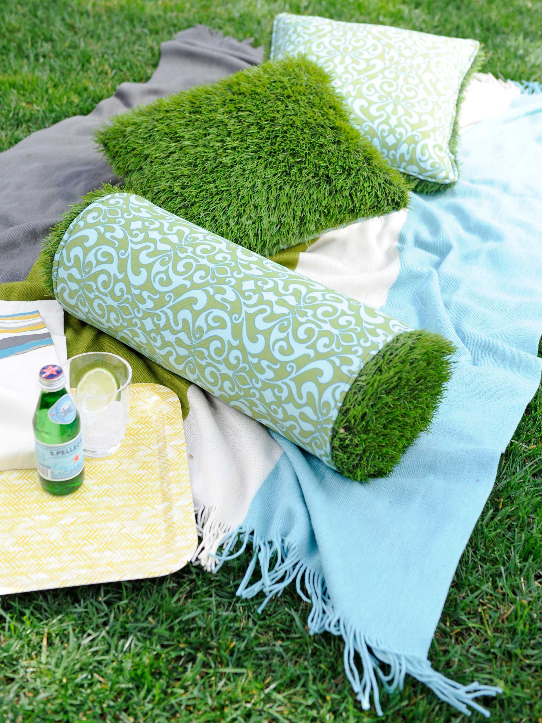 grass_pillow_picnic_cover_157.jpg