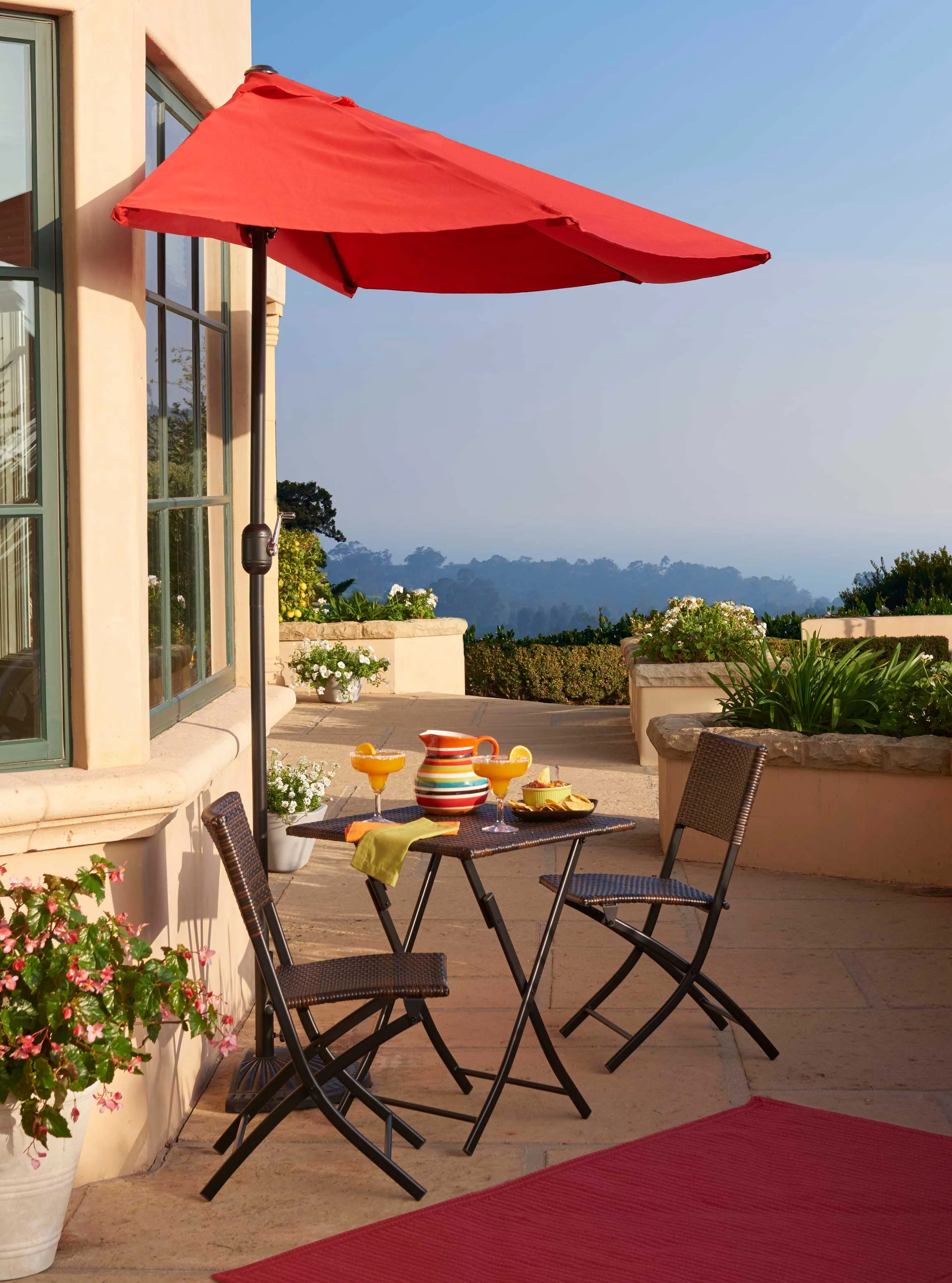 half_umbrella_bistro_set_0895.sky.jpg