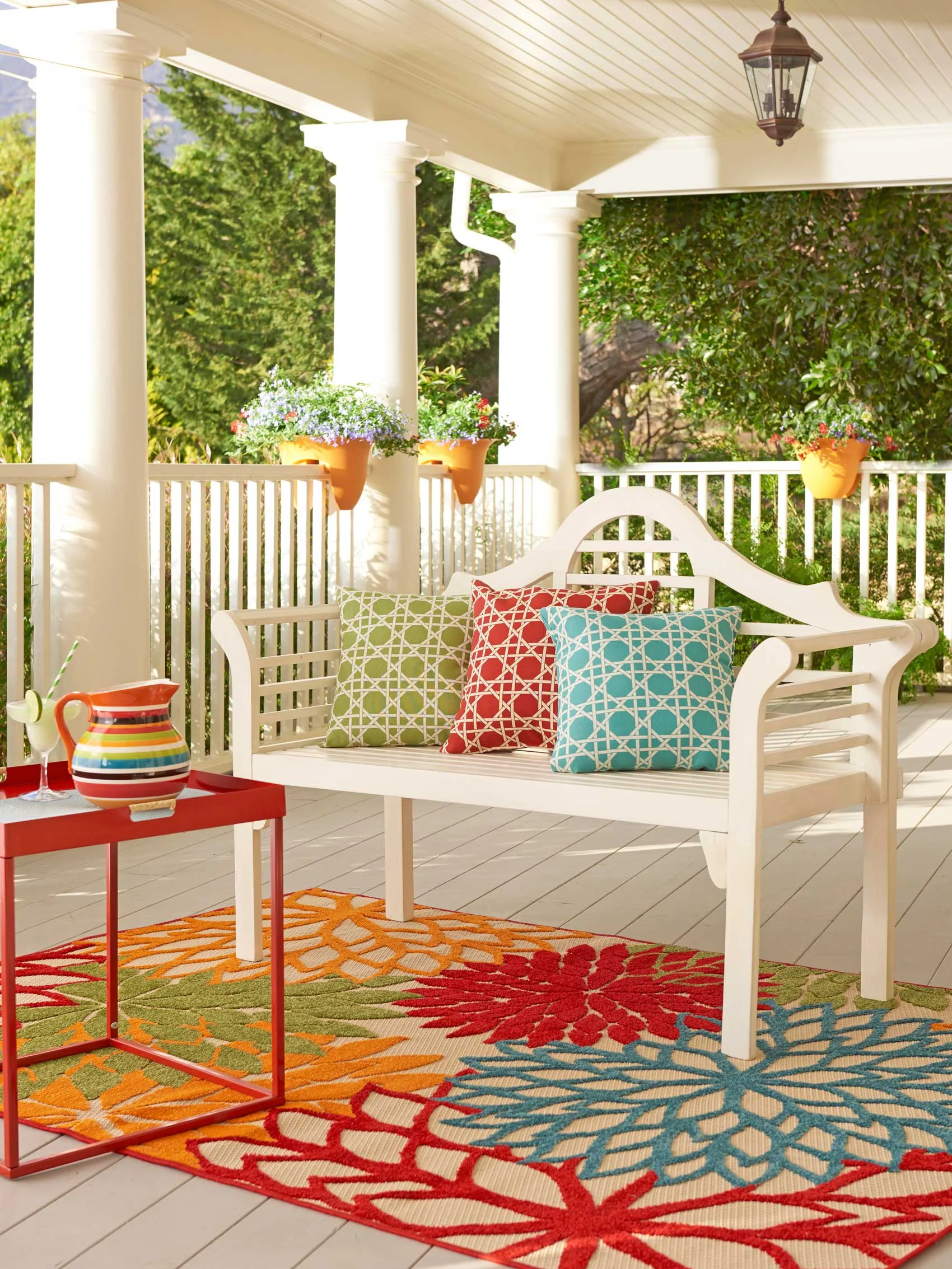 porch_life_0207_ret.jpg