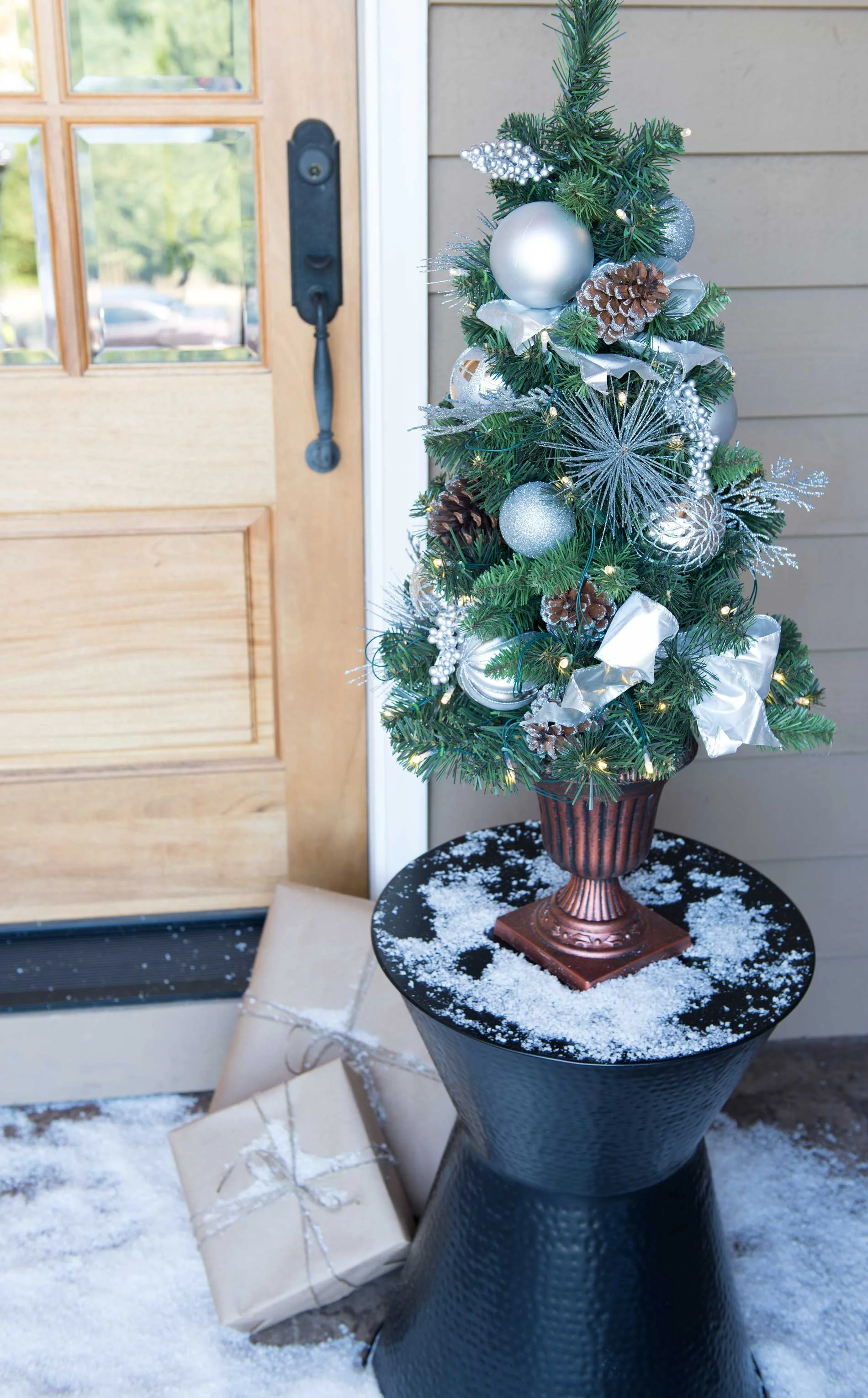 p2_white_tree.jpg