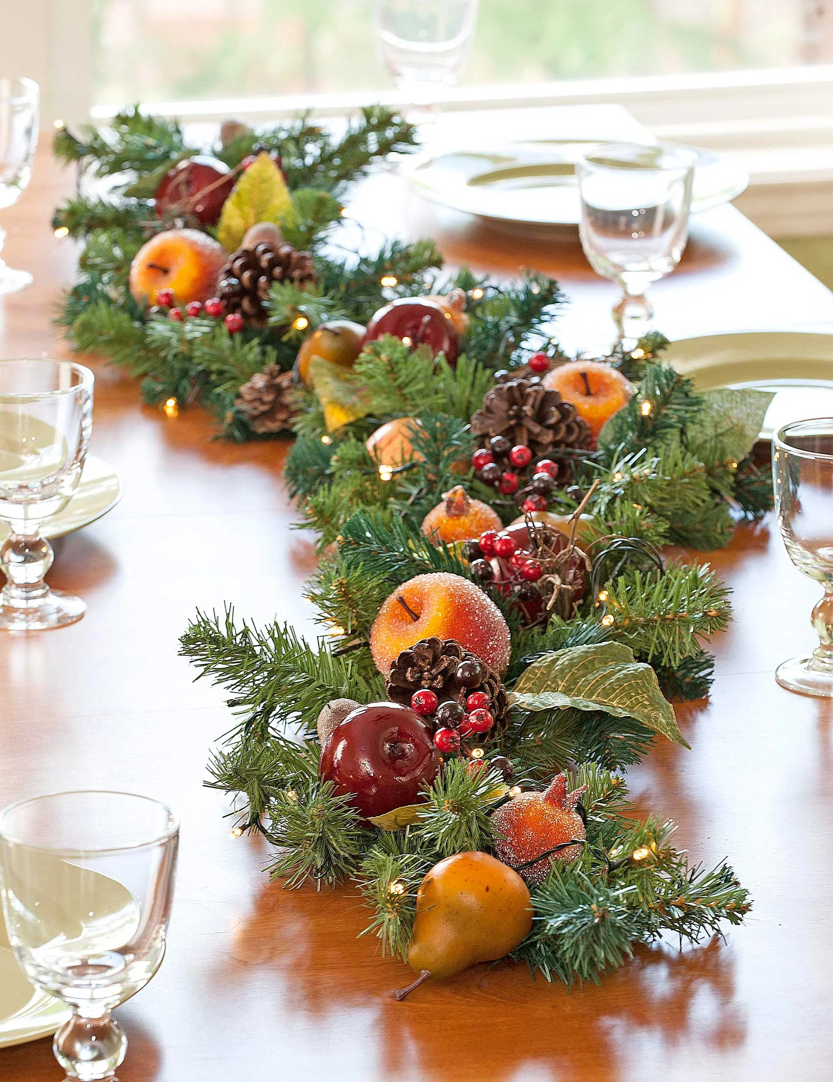 p4_harvest_garland_table.jpg