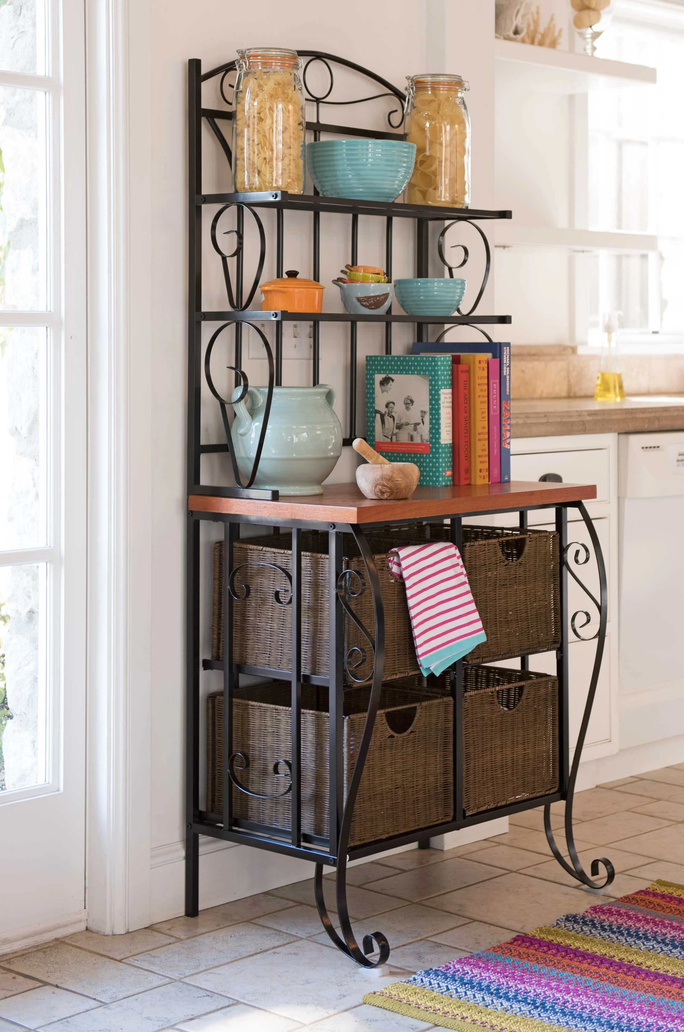 bakers_rack_pg41-0604.jpg