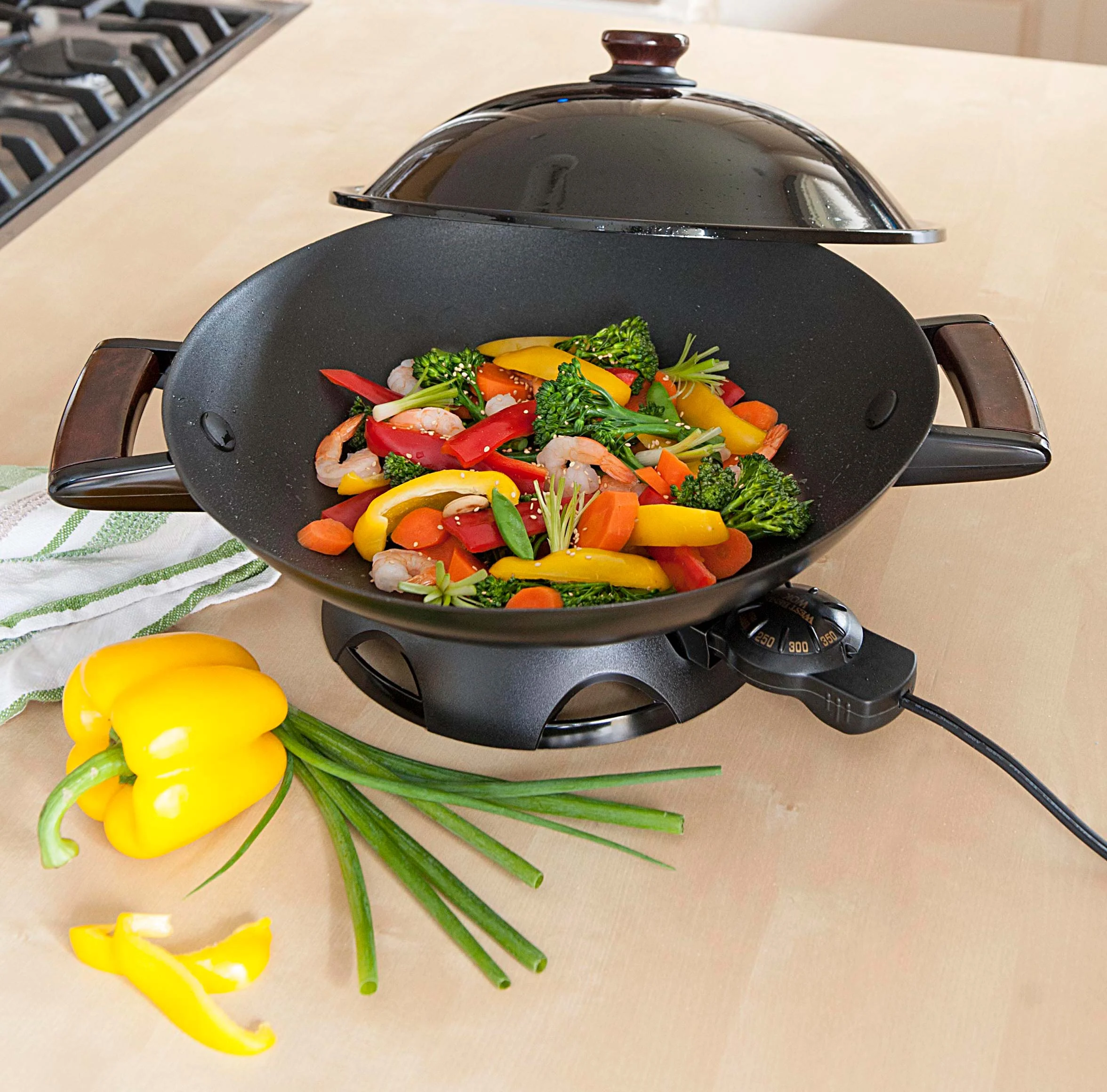 p20_electric_wok.jpg