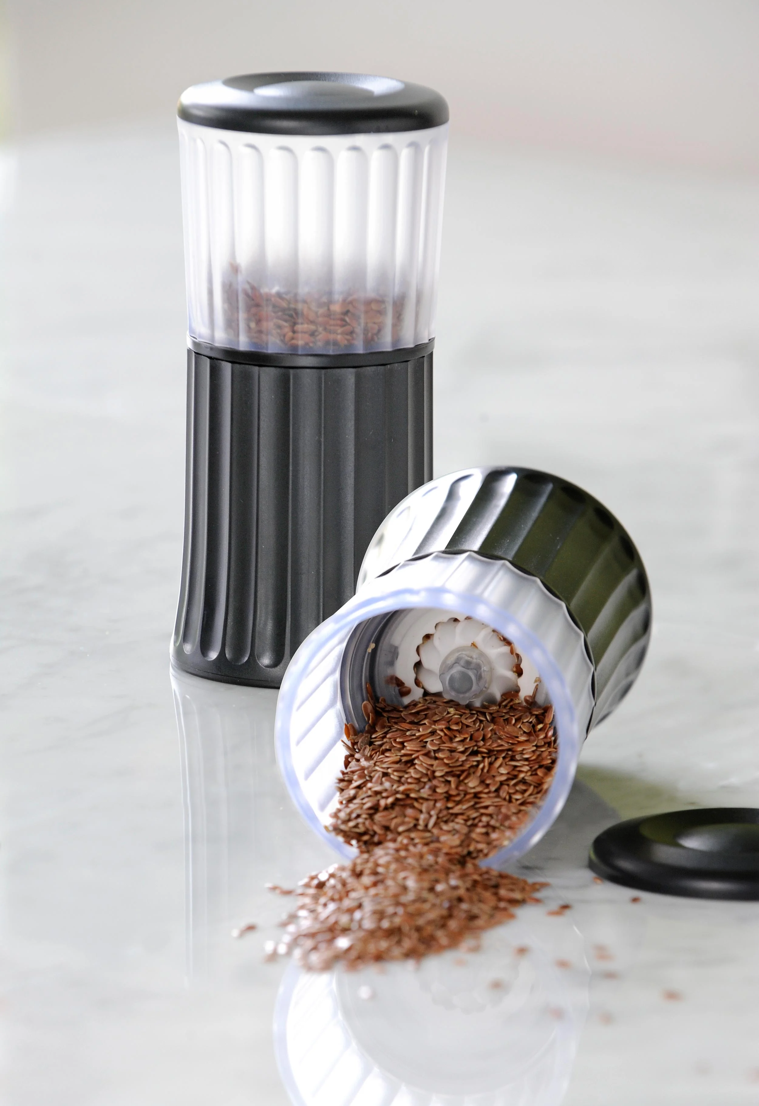 p24_flax_seed_mill.jpg