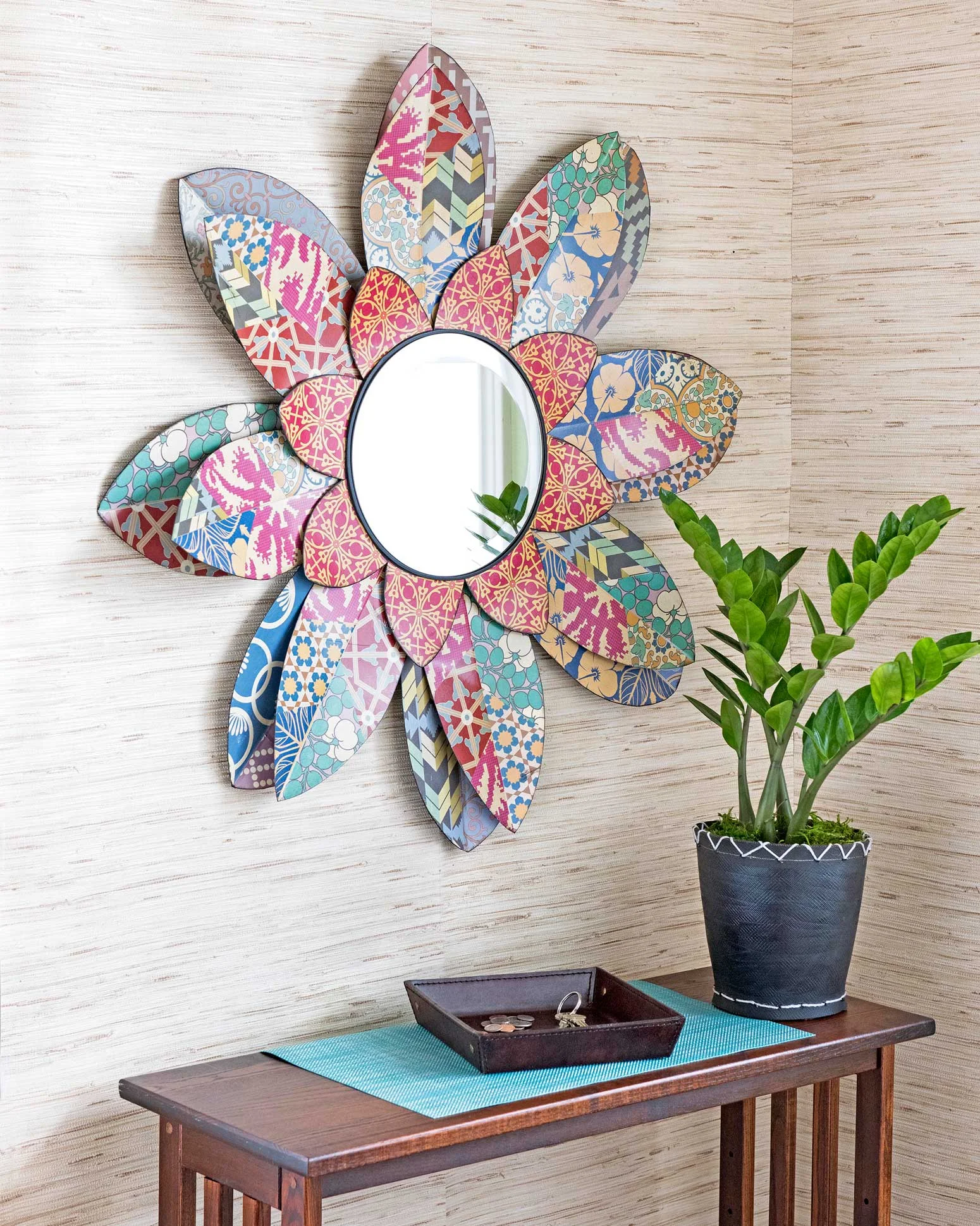 tot937_flower_mirror.jpg