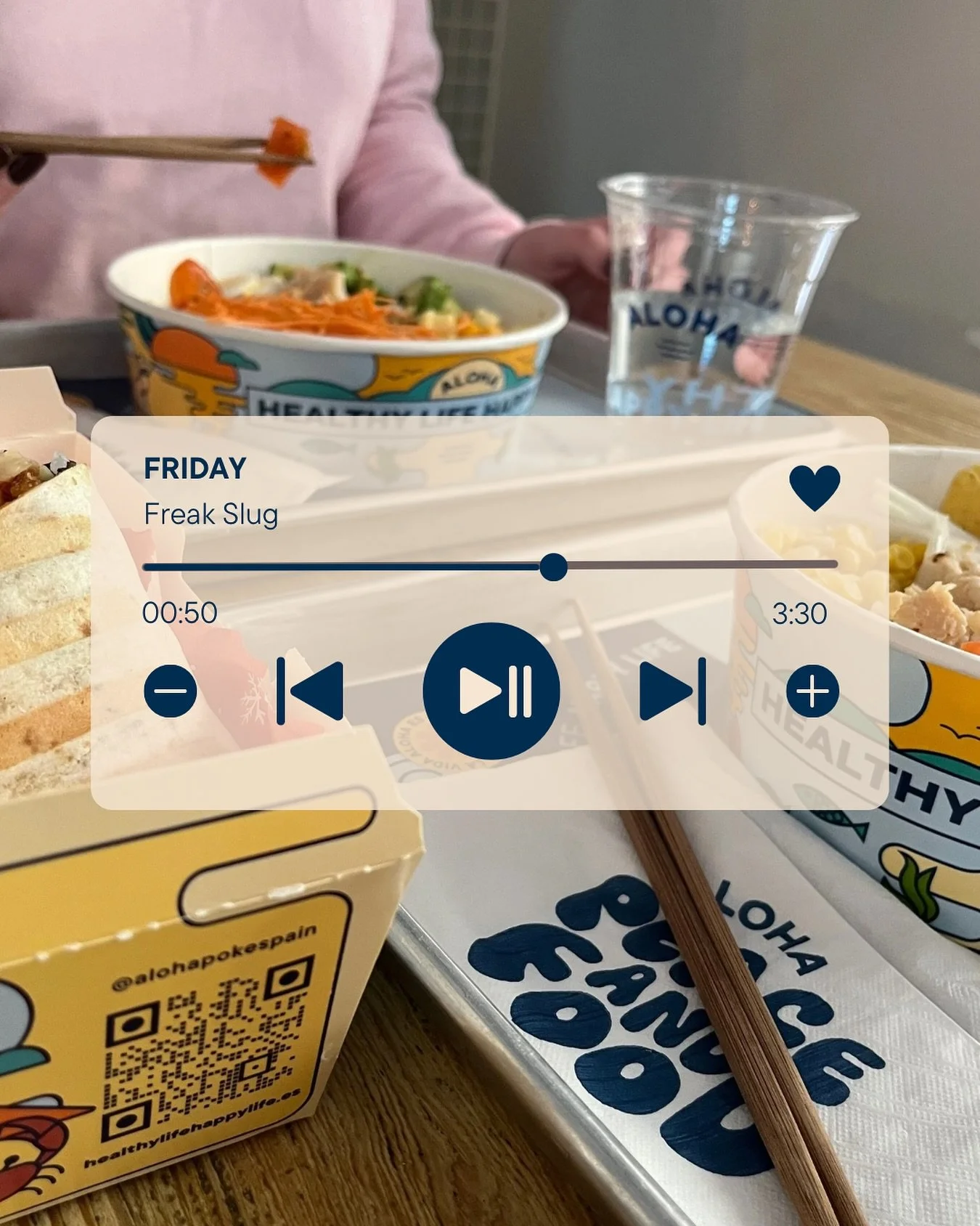 Viernes de pok&eacute;, ensalada y buena compa&ntilde;&iacute;a 💙