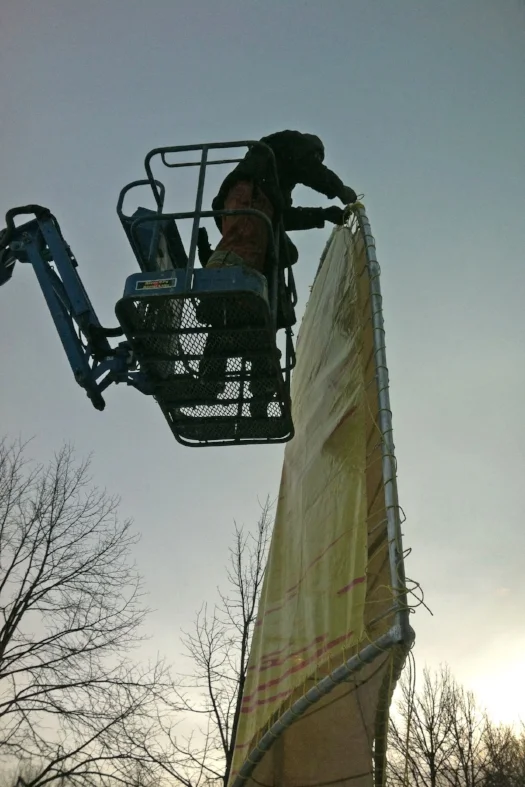 Windshield Warming Hut - Construction.jpg