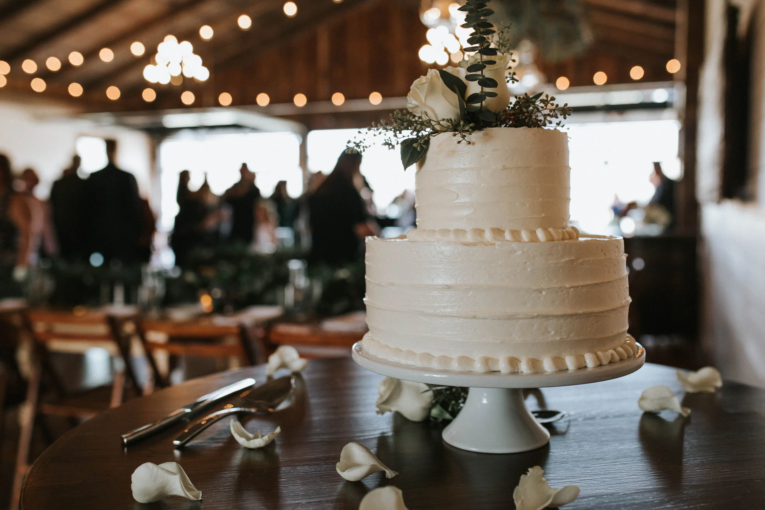 A simple, but beautiful cake.