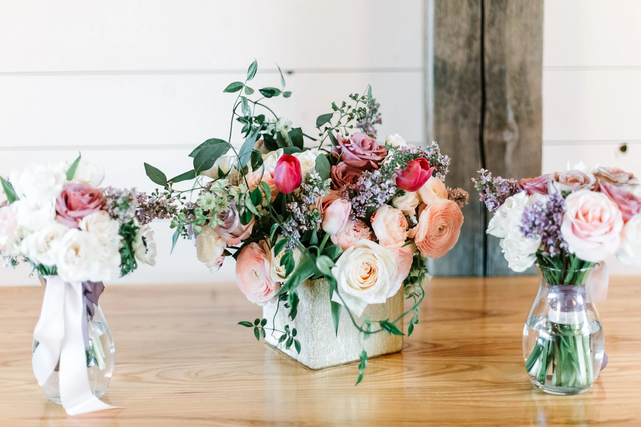 Lilacs, roses, tulips and ranculus arrangements, looked stunning and smelled amazing!