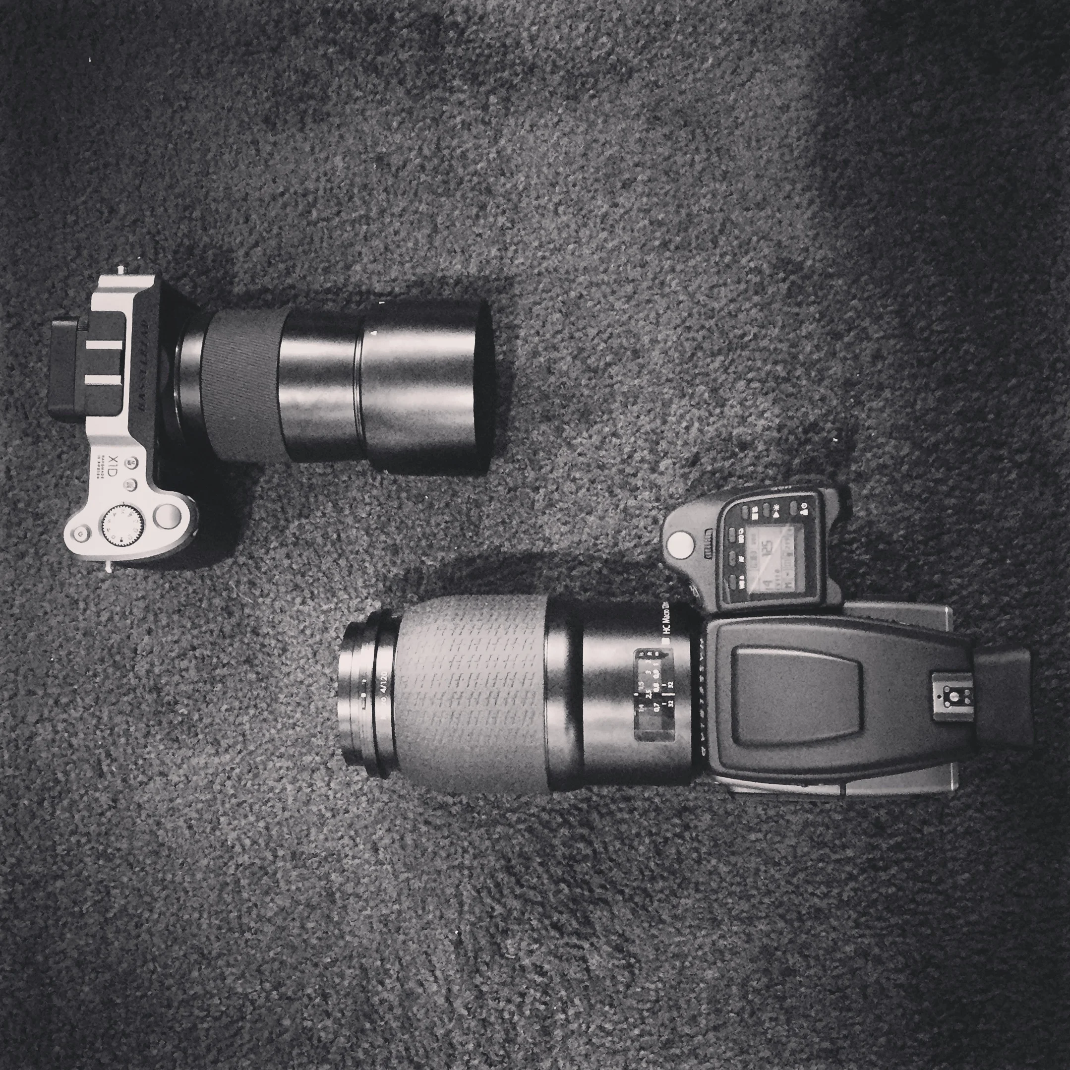 Top: Hasselblad X1D, Bottom: Hasselblad H6D-100C