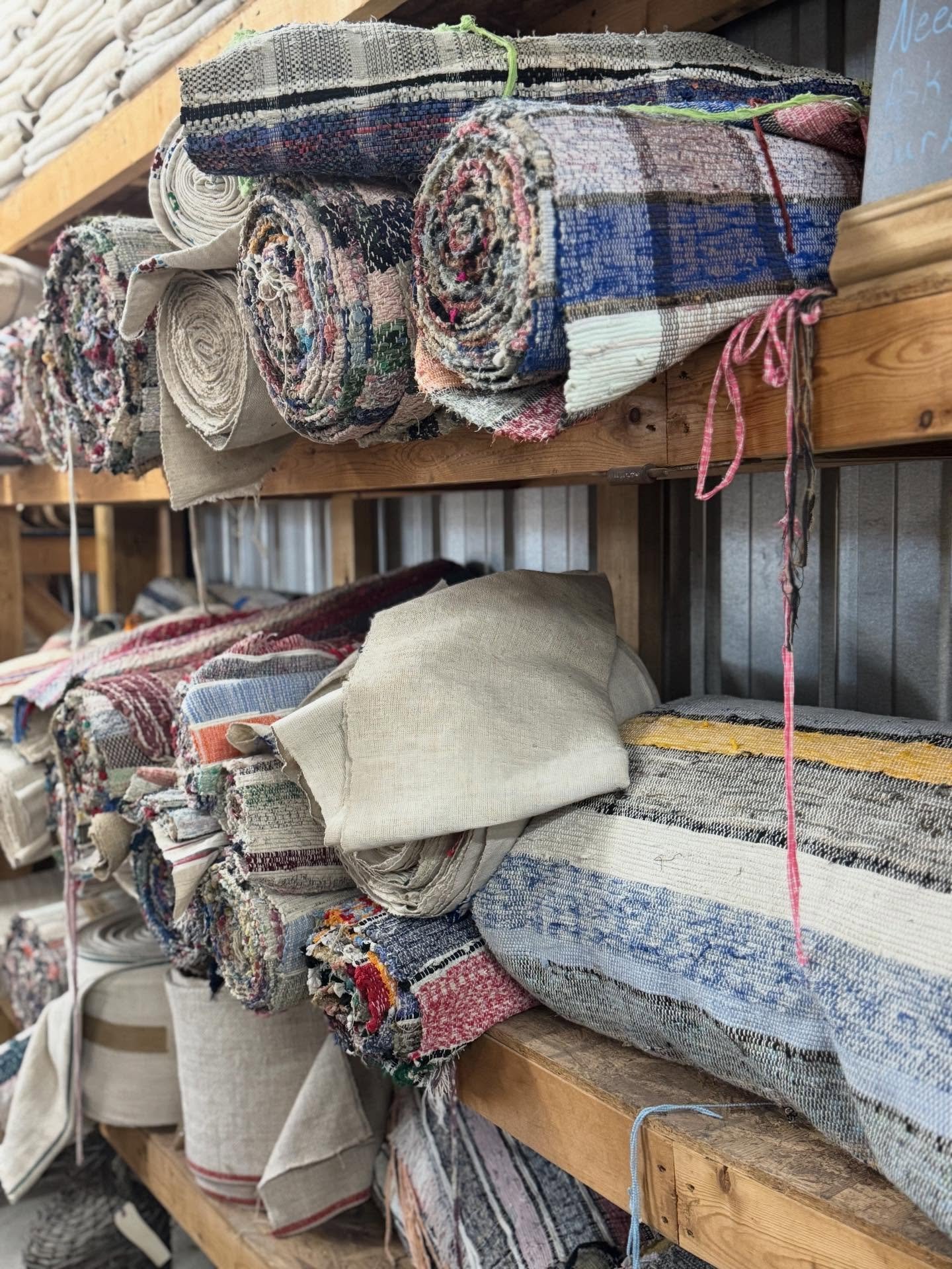 All the pretty colors. We love how people are bringing color back to their spaces! 

Add a little color to your space with this fabric by turning it into pillows, runners or cushions. 

Shown: antique hemp fabric in rolls. We sell it by the yard. In-