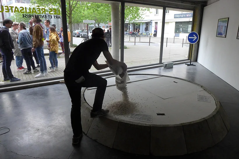 Antonin Gerson, La construction du rond-point , Exposition Climax, Galerie François II, Nantes, France, 2016