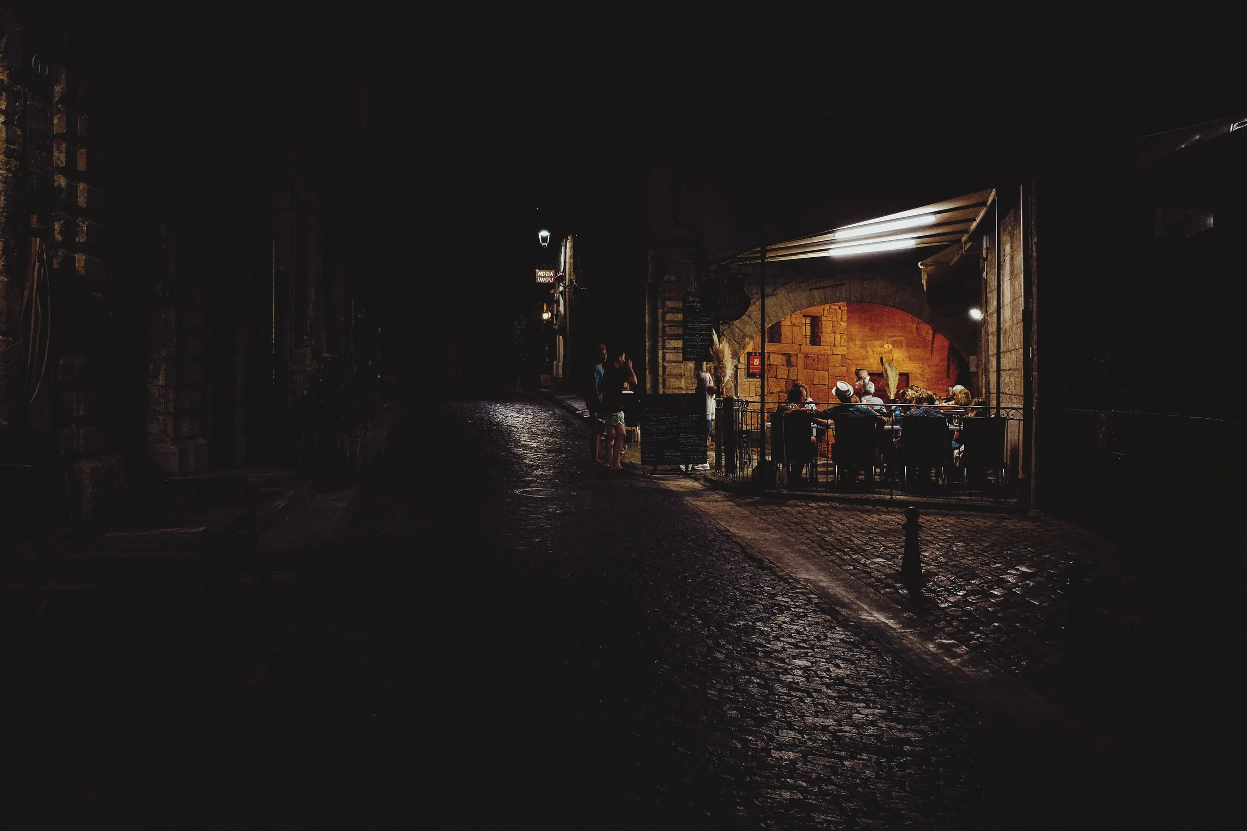 pezenas cafe.jpg