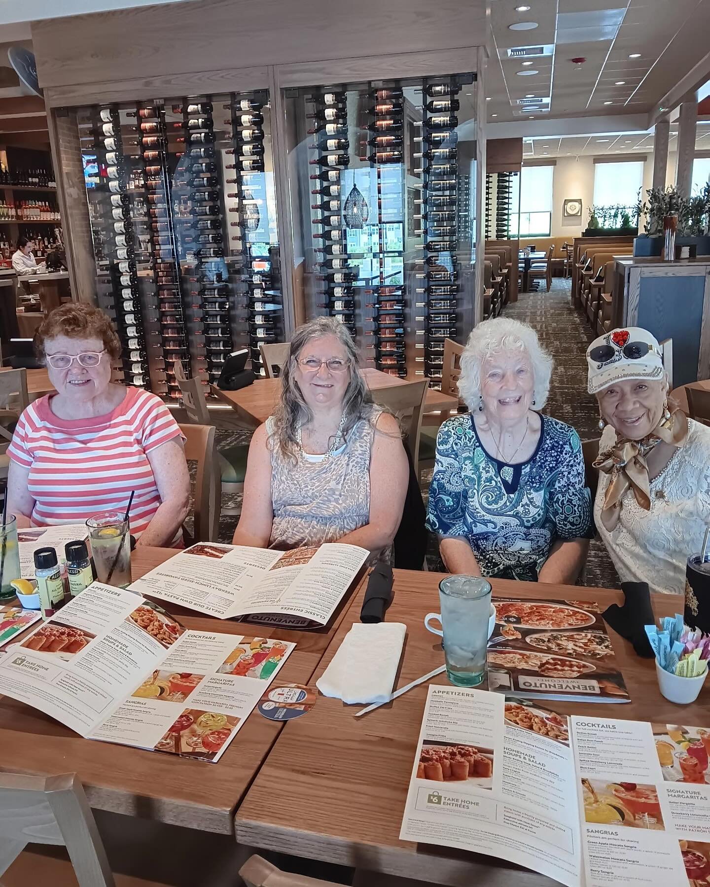 Last week our senior saints had lunch at the new @olivegarden in belcamp!
Want to join us next month? Stop on in for our newsletter and meet the crew!