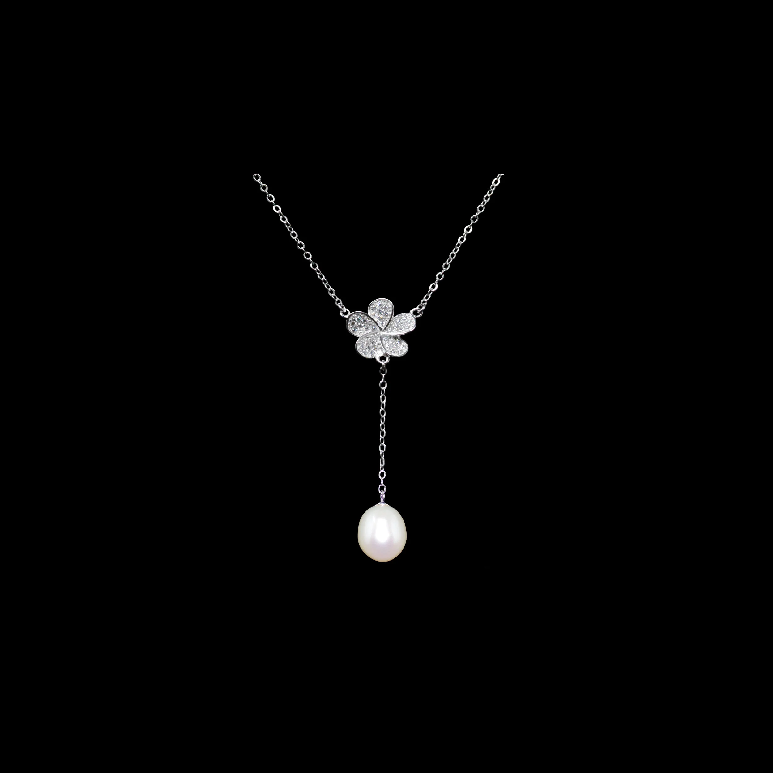 Flower Pearl Necklace — Nadima
