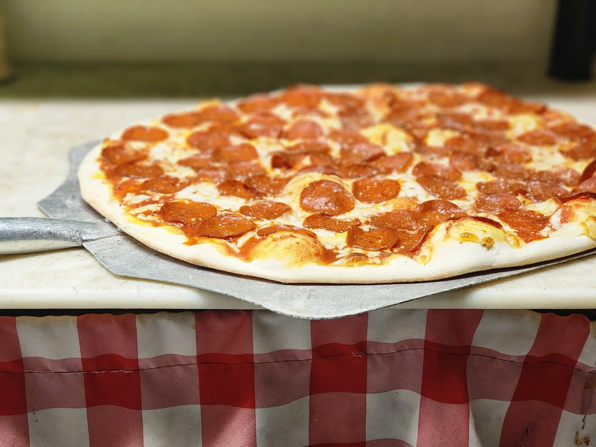 It's Sunday, and we will be at The Pioneer Community Center for the Mt. Baker Rock and Gem Show today from 11am-2pm, Come on down and also get some pizza!