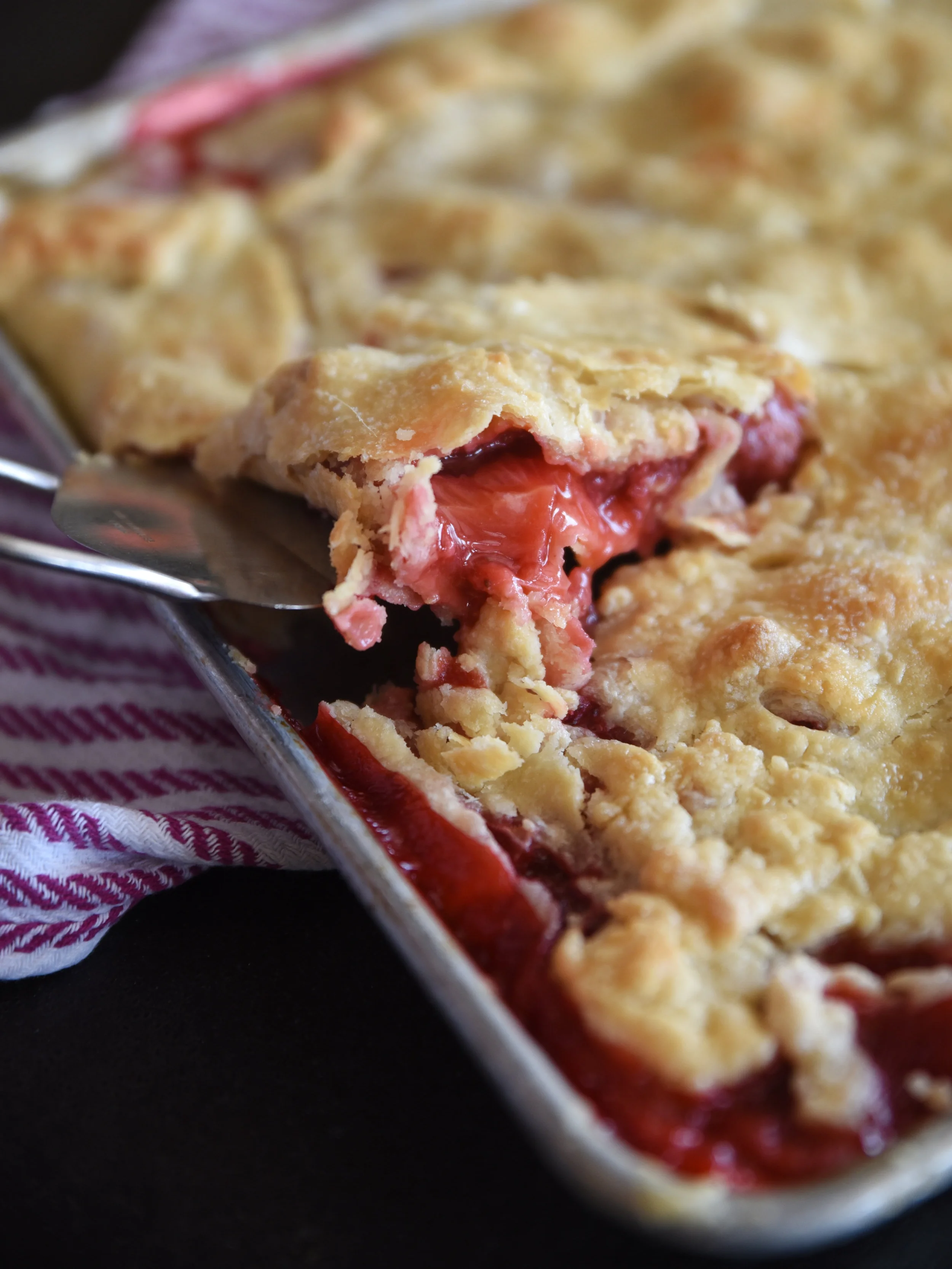 A Step-by-Step Guide to the Perfect Strawberry Slab Pie