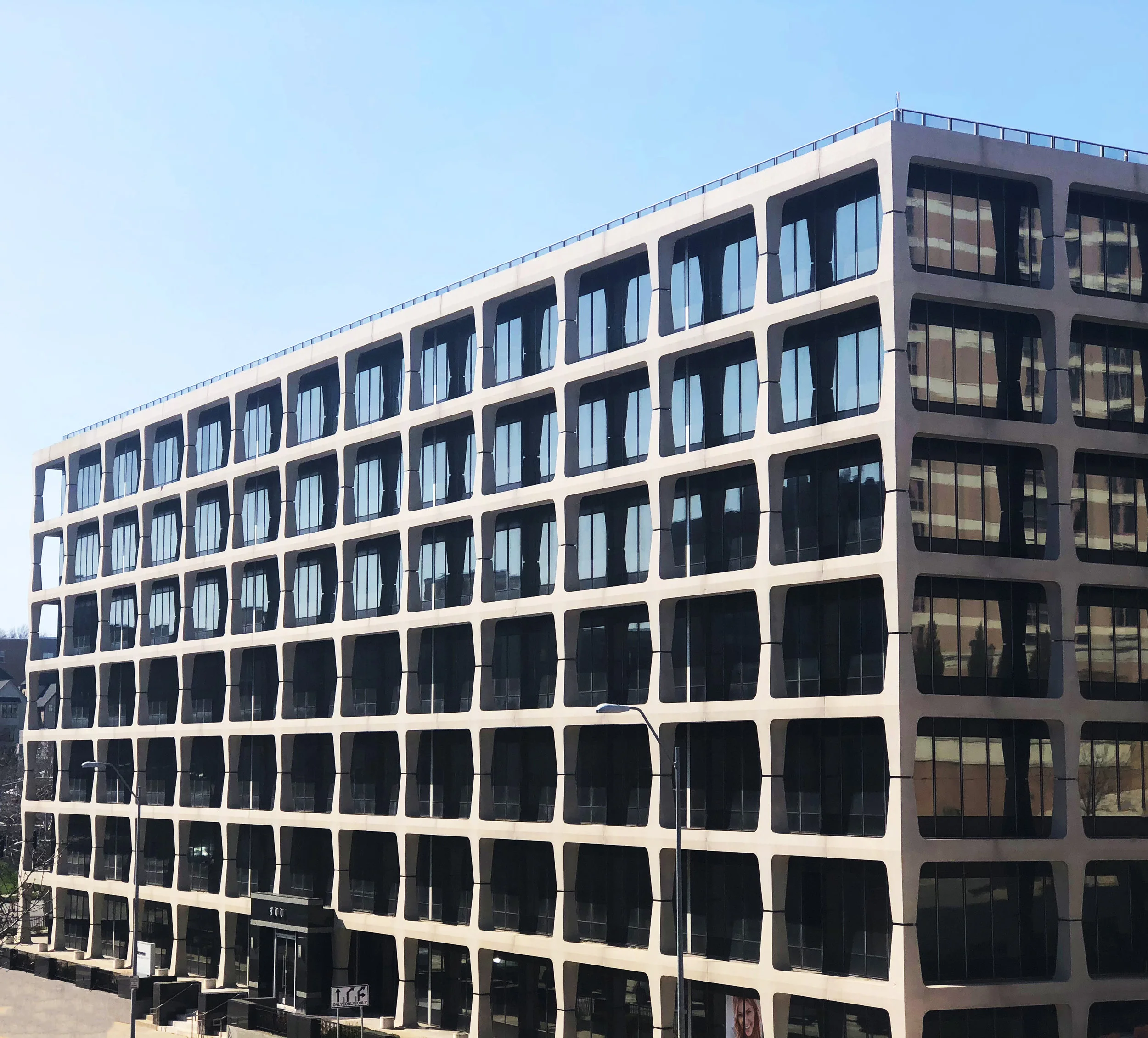 Plaza Corporate.jpg