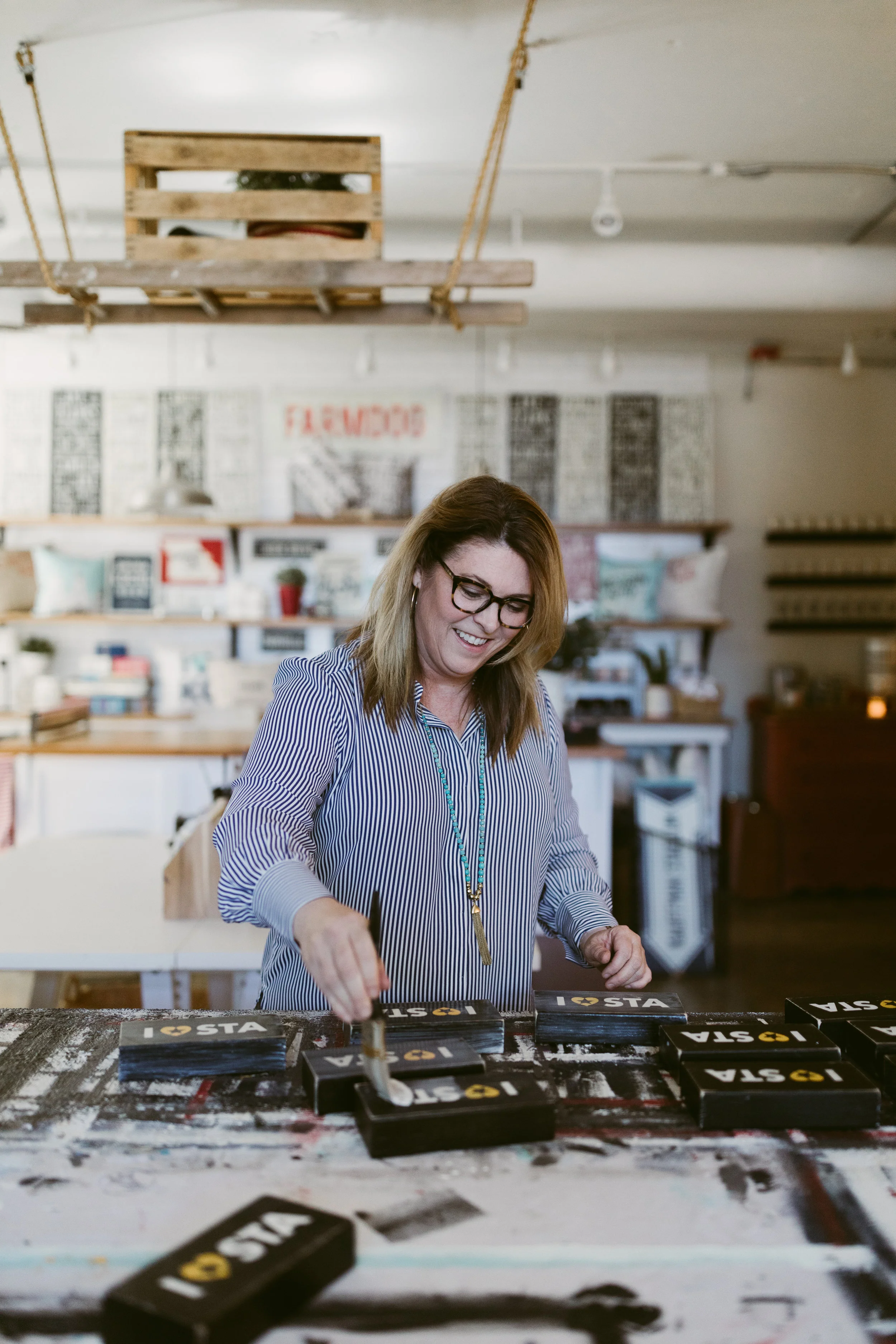 Profile FarmDog Studios, Owner Amy Dawson January — MIKCexplore