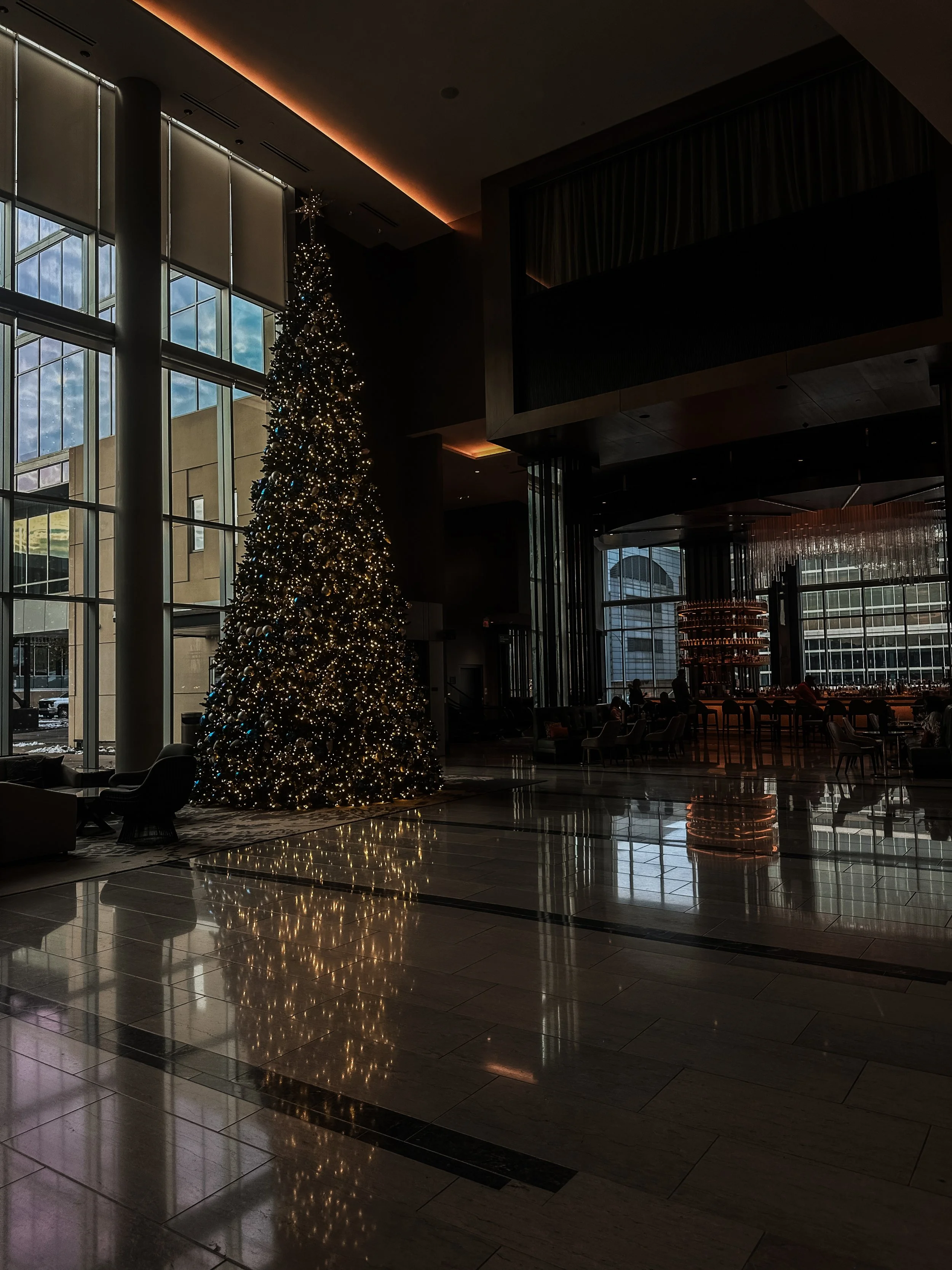 How to Beat the Post-Holiday Sunday Scaries with a Staycation at Loews
