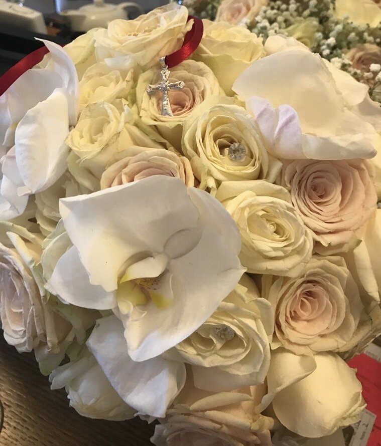 Custom Tom's bouquet wedding anniversary