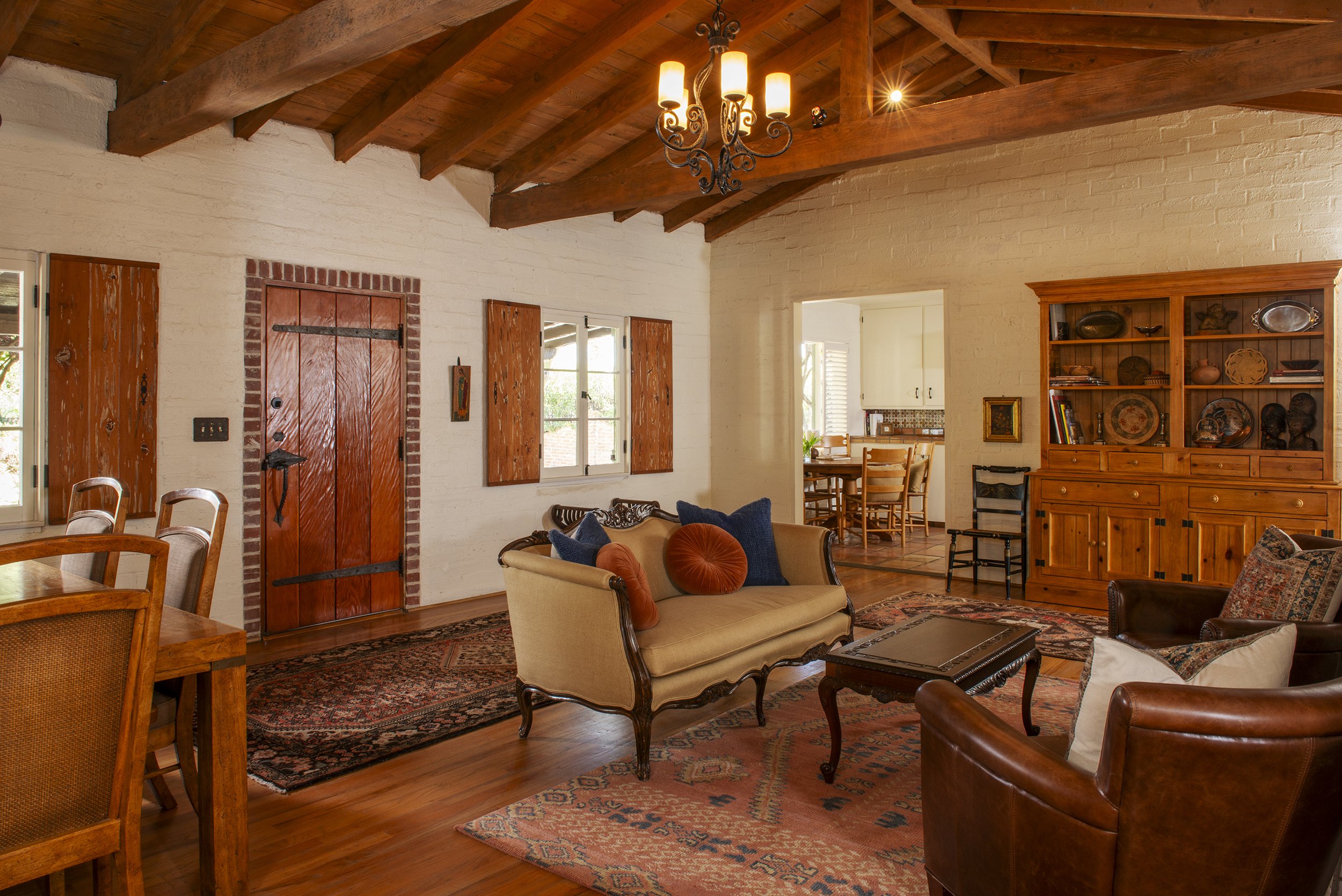 DCAP_Sadler_285 Palo Verde_Living Room_4.jpg