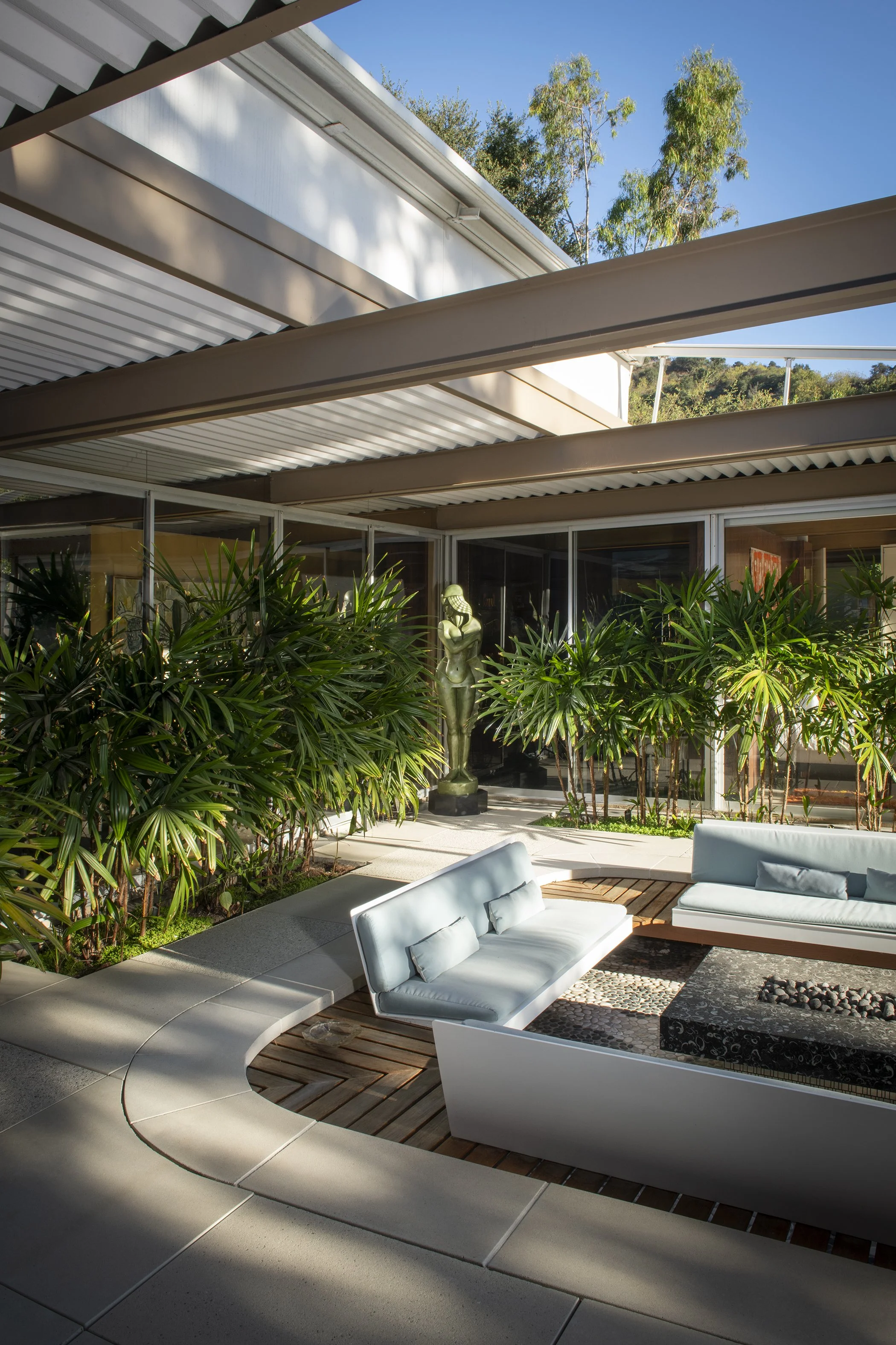 DCAP_Treinen_Soriano_Exterior_Conversation_Fire Pit.jpg