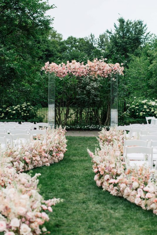 25 Inspiring Wedding Ideas for a Romantic Blush Wedding - Elegantweddinginvites_com Blog.png