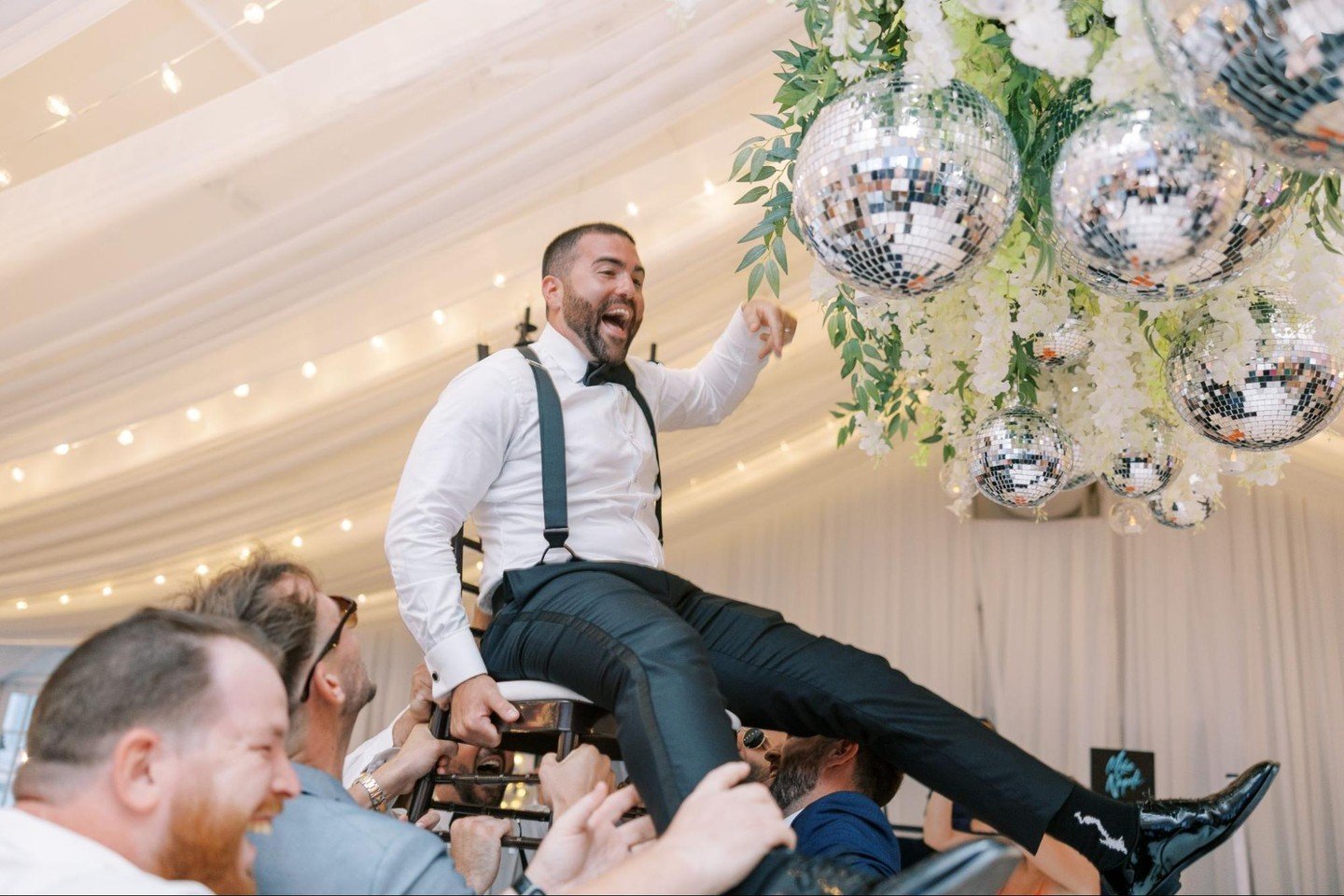 Meet us where the disco ball illuminates the dancefloor

Our greenery chandelier and disco balls set the stage for an epic celebration, don&rsquo;t you agree?

Planning: @_theluxeaffair
DJ: @djmikenapoli
Photo: @carolinemorrisphoto
Venue: @thesagamor