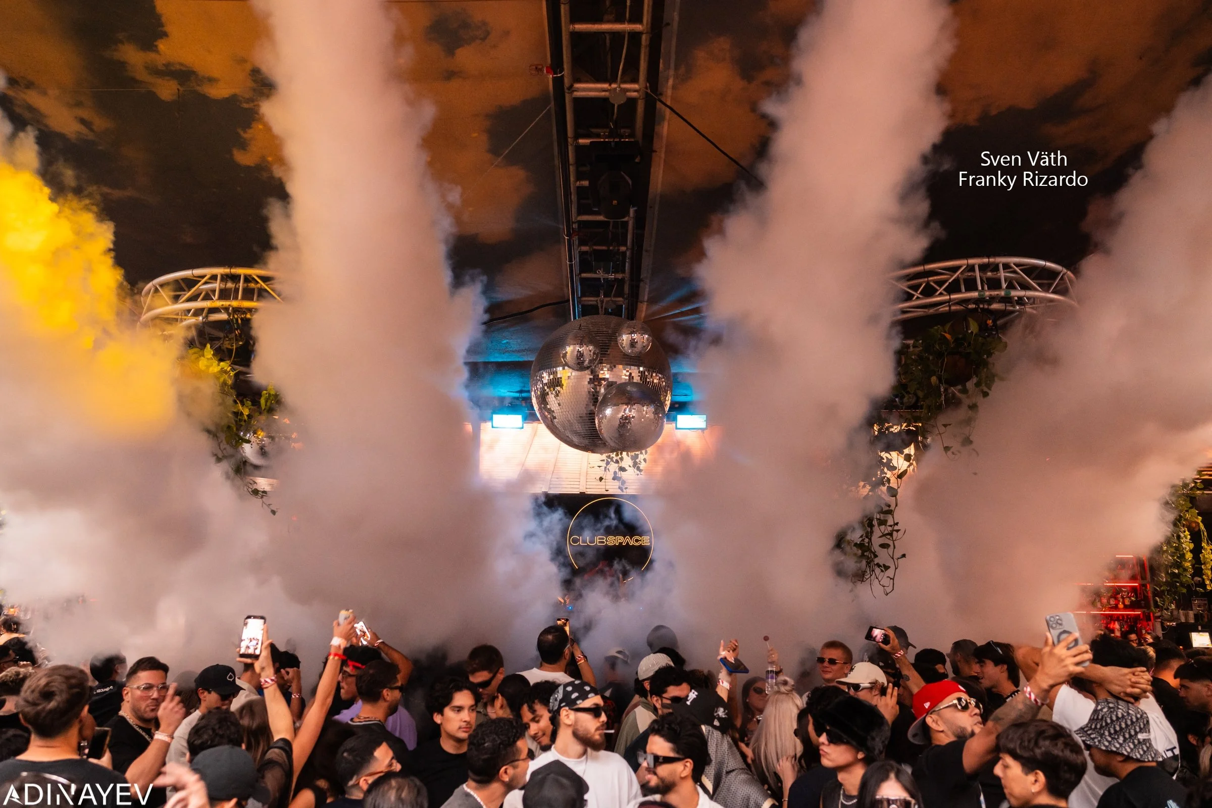 Sven Vath + Franky Rizardo + Roman Flugel 11-22-25