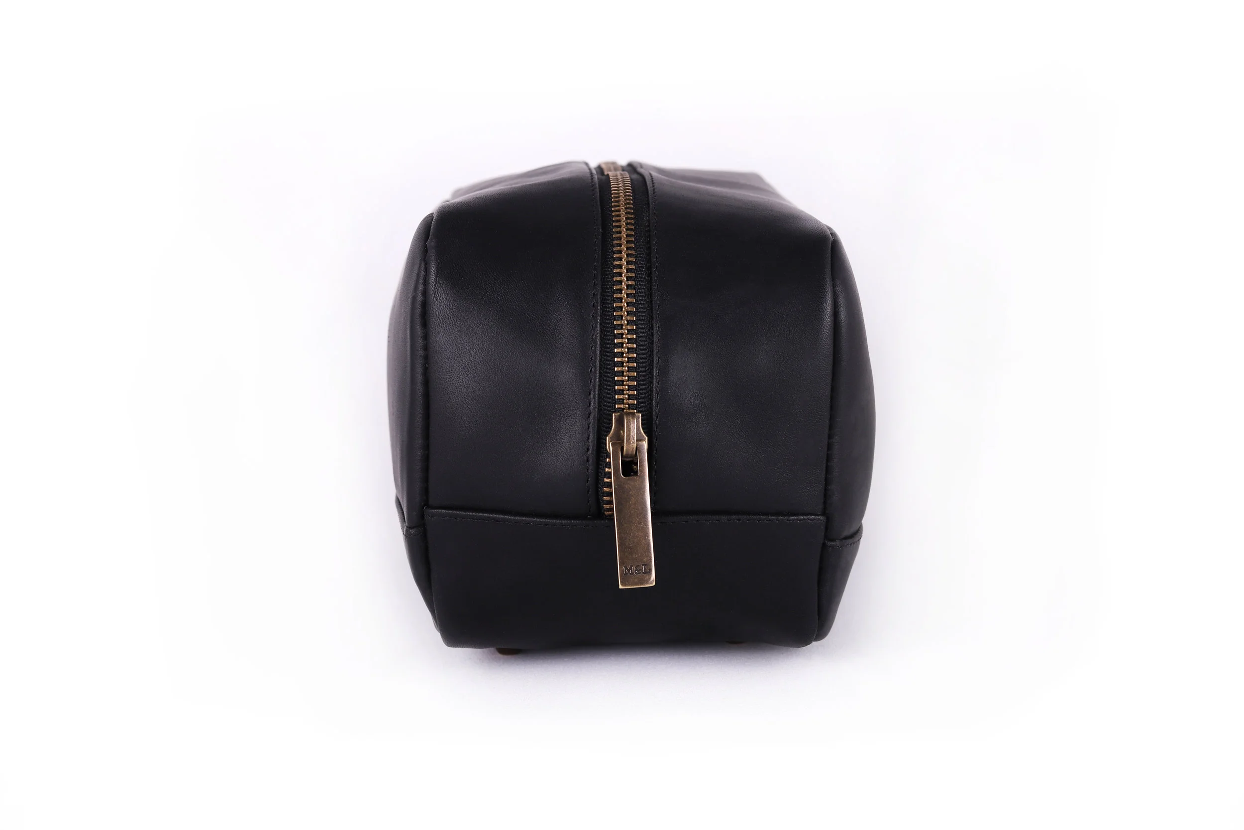 DOPP KIT-FRENTE-ACCESORIOS-SMALL-BAG-POUCH-TRAVEL-BLACK-NEGRO-SIDE-ZIPPER.jpg