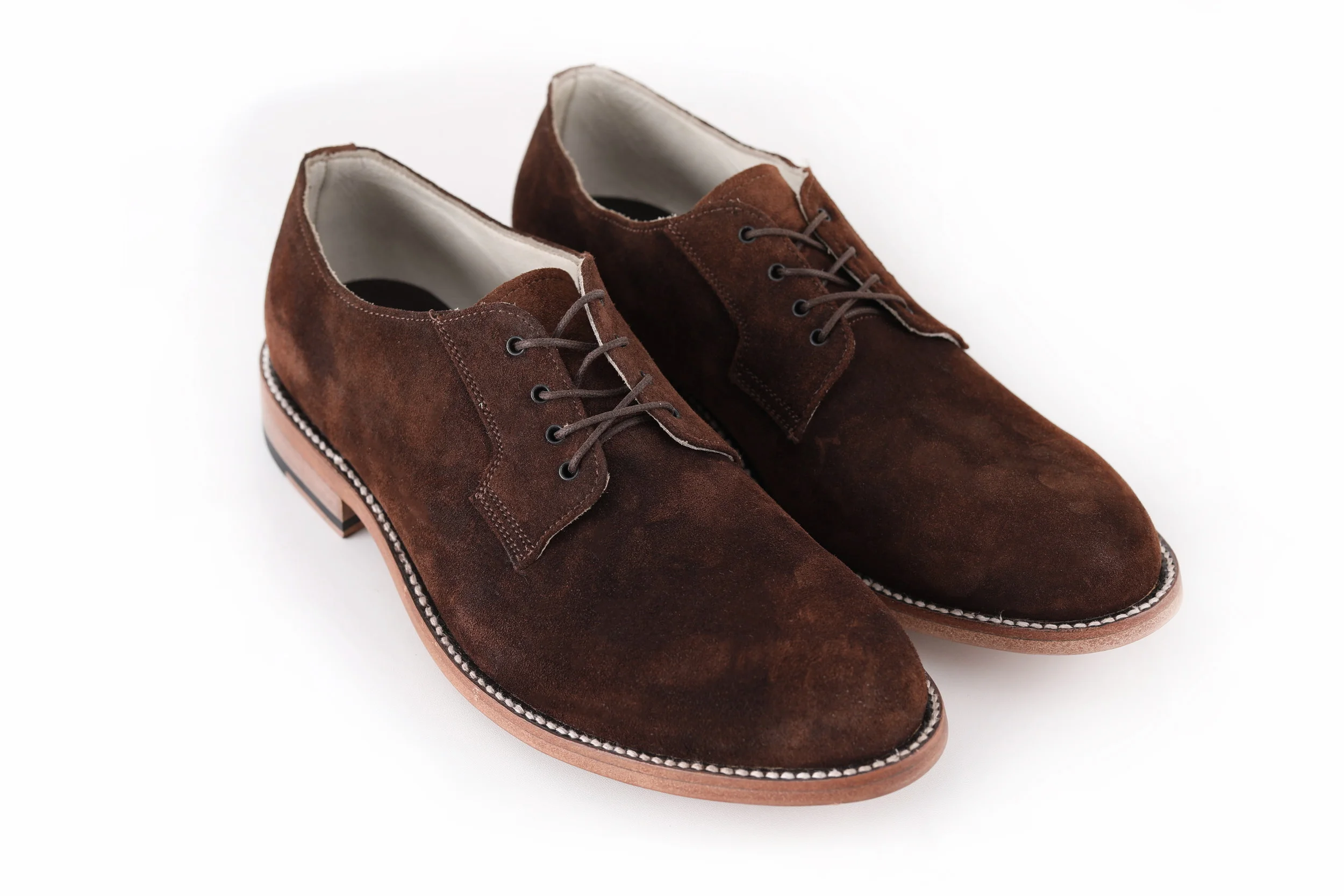 BLUCHER GAMUZA CHOCOLATE TRES CUARTOS.jpg