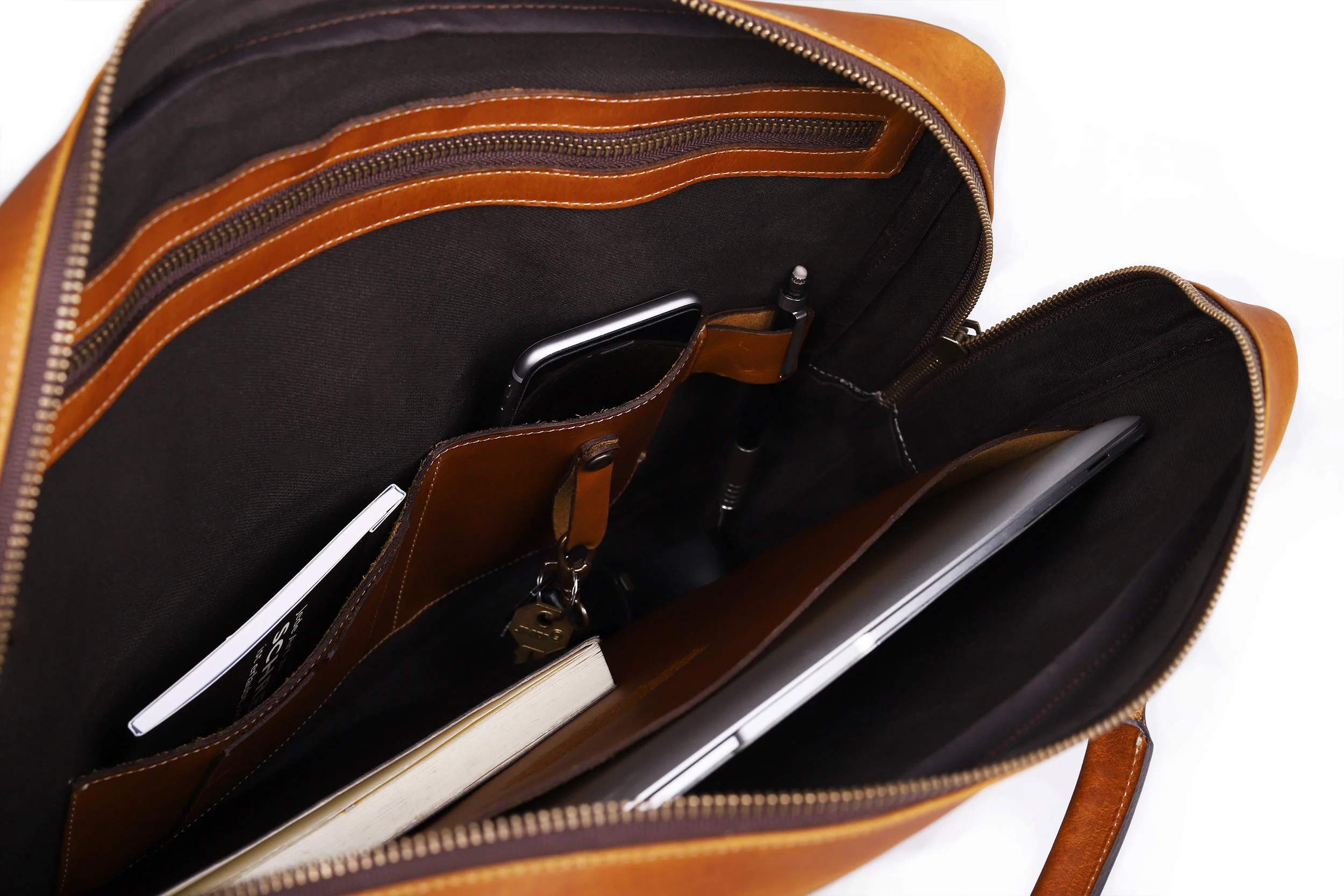BRIEFCASE LEATHER MIEL INTERIOR.jpg
