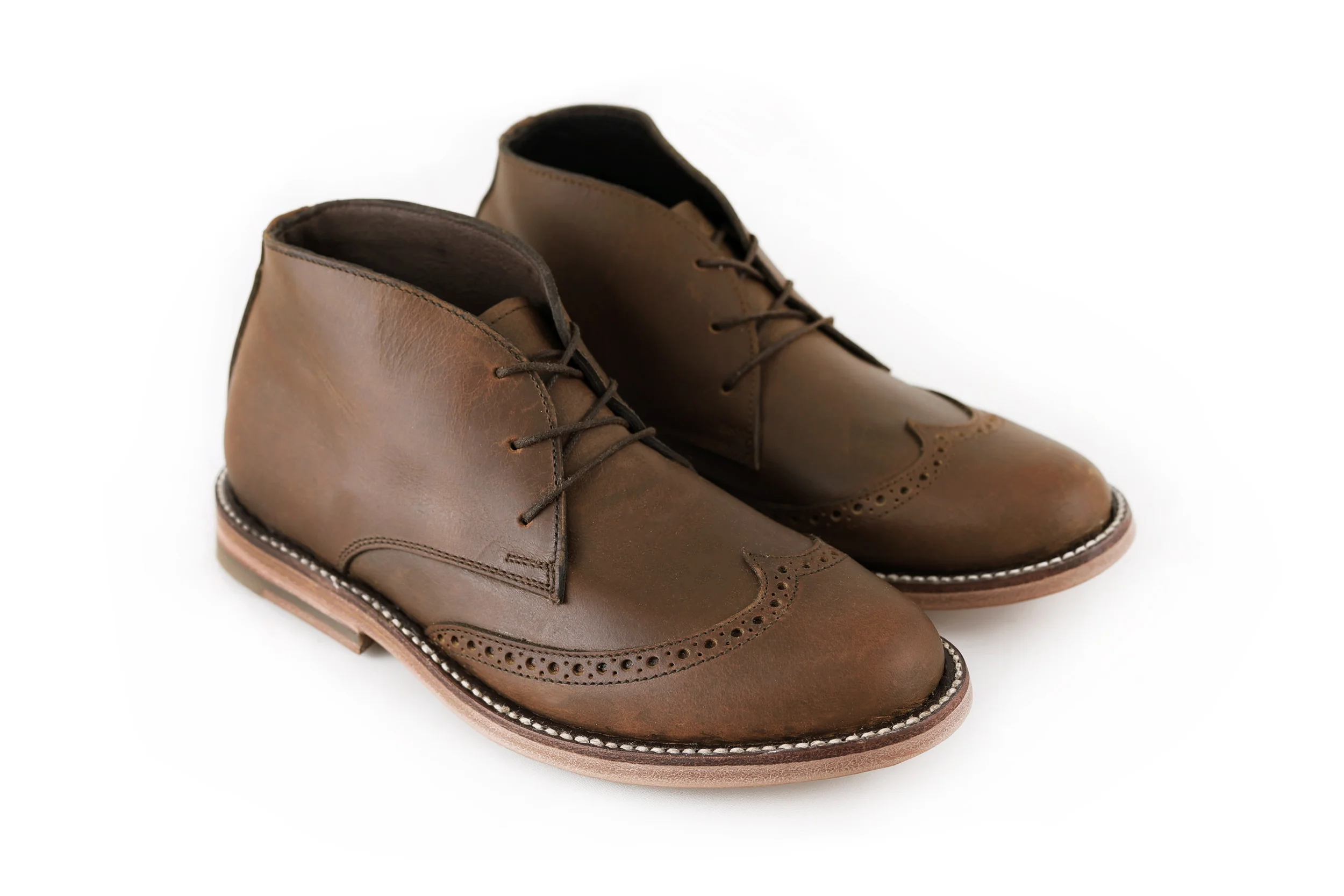 CHUKKA WINGTIP MAPLE PERSPECTIVA.jpg